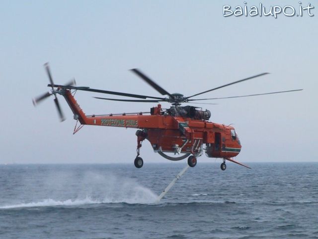 https://www.baialupo.com/gallery/2003-06-albenga/res26765.jpg