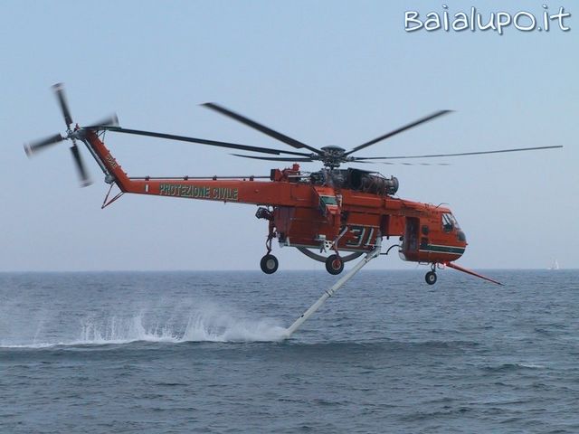 https://www.baialupo.com/gallery/2003-06-albenga/res26767.jpg