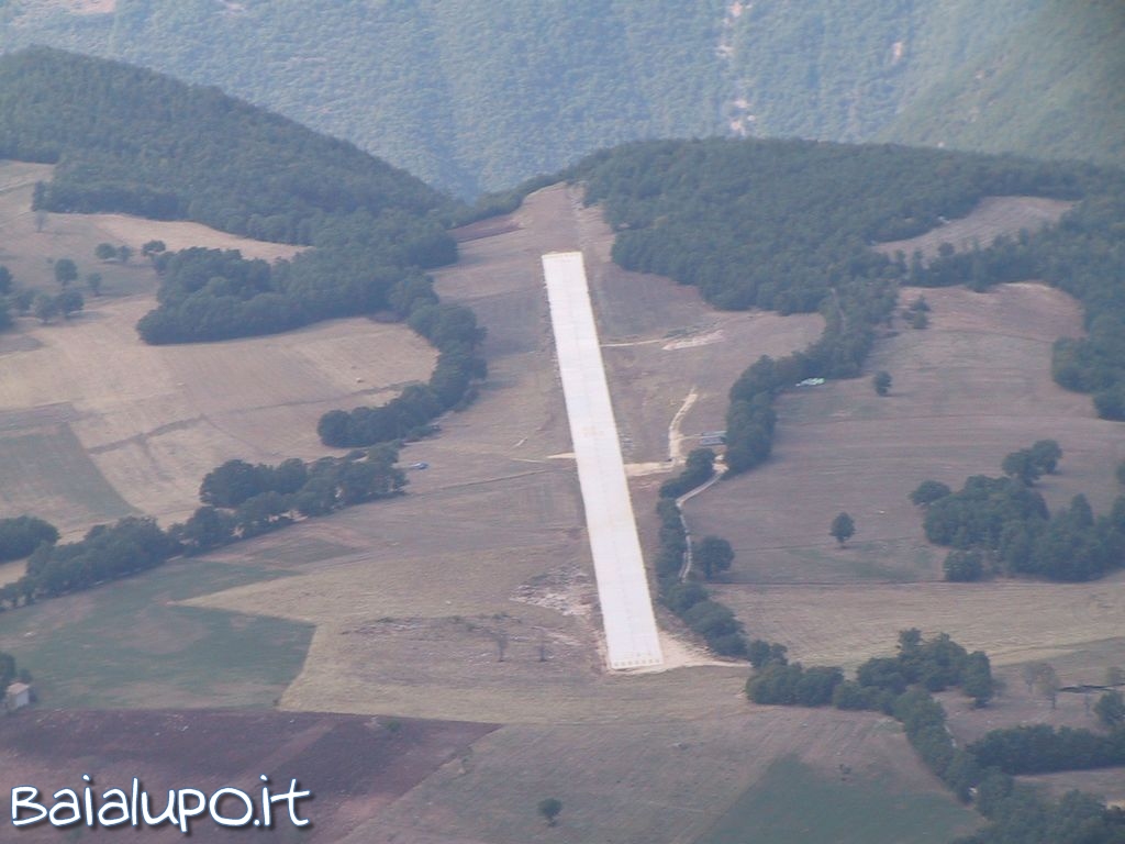 https://www.baialupo.com/gallery/2003-08-zingarata/res63674.jpg