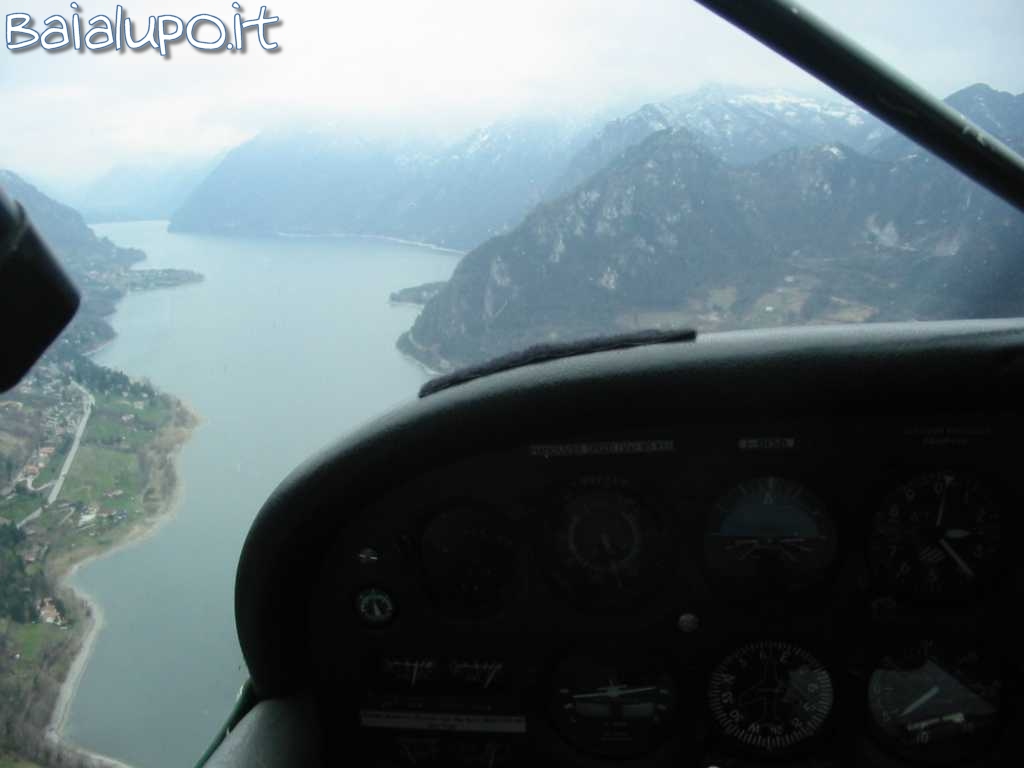 https://www.baialupo.com/gallery/2004-04-idro/Avvicinamento1.jpg