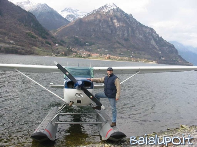 https://www.baialupo.com/gallery/2004-04-idro/pilot_2.sized.jpg