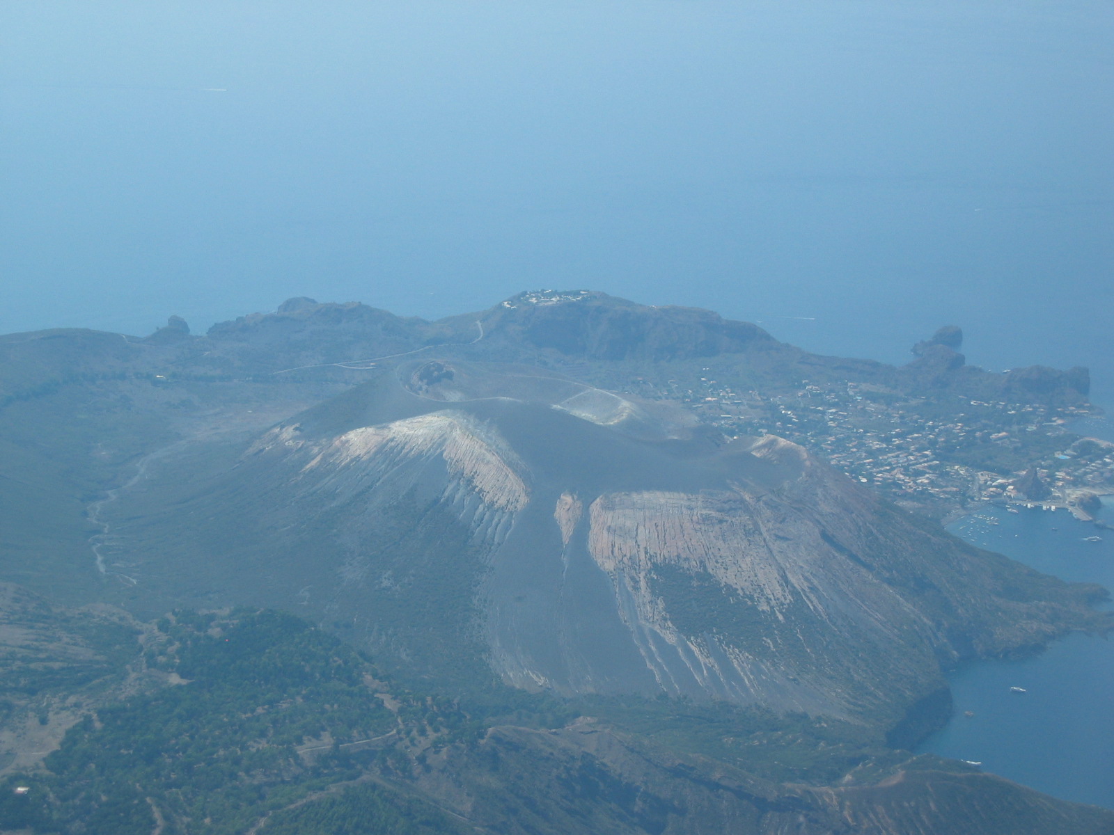 https://www.baialupo.com/gallery/2004-08-cefalu/2004_08_03_14_53_00P.jpg