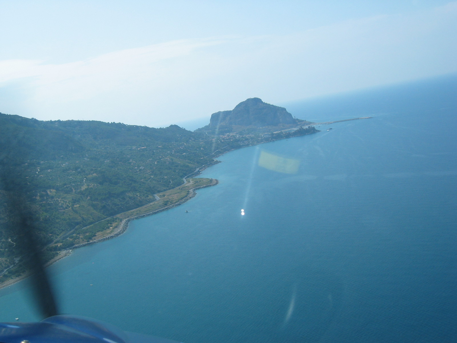https://www.baialupo.com/gallery/2004-08-cefalu/2004_08_03_15_38_29P.jpg