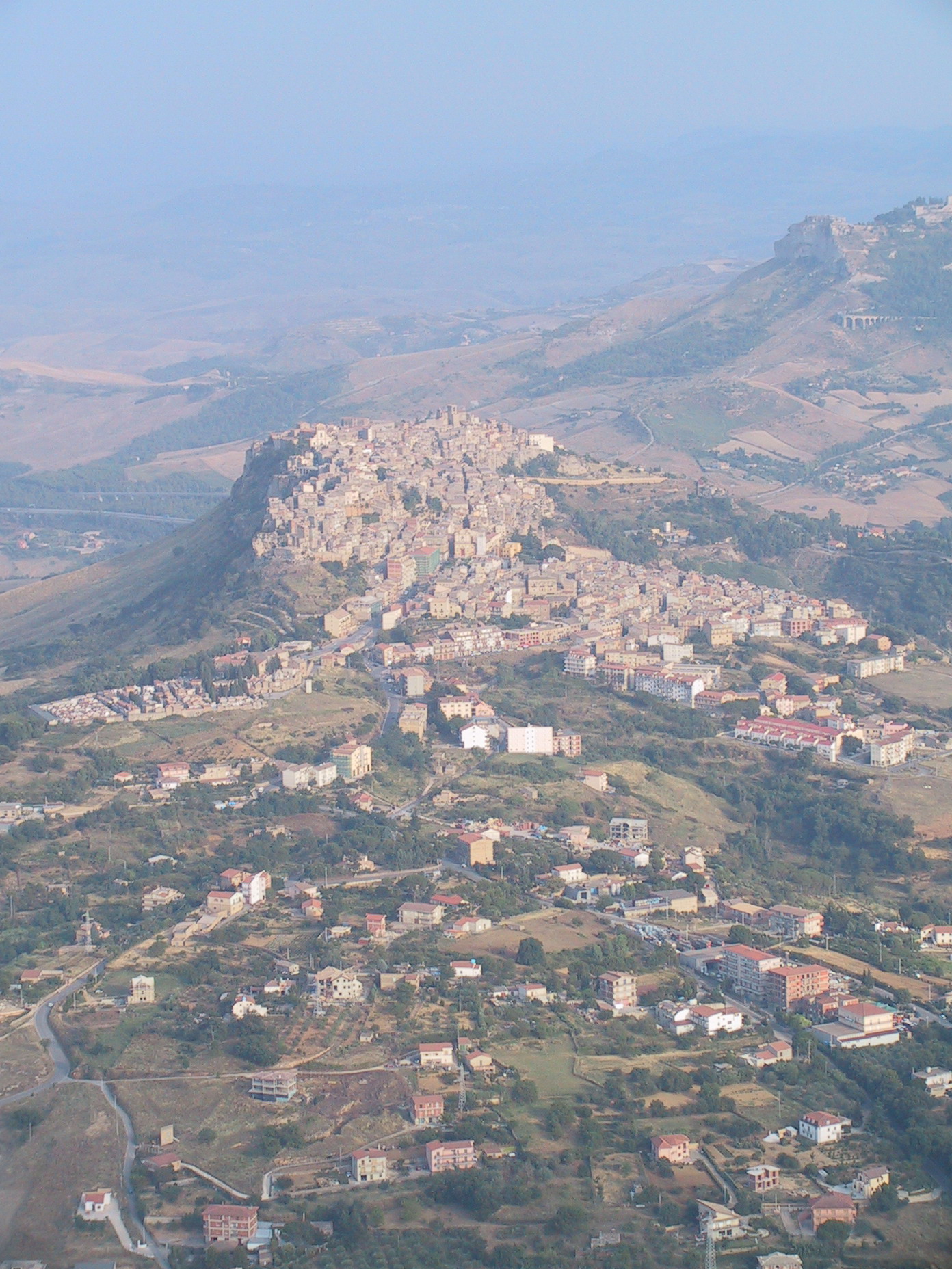 https://www.baialupo.com/gallery/2004-08-cefalu/2004_08_04_17_48_14I.jpg