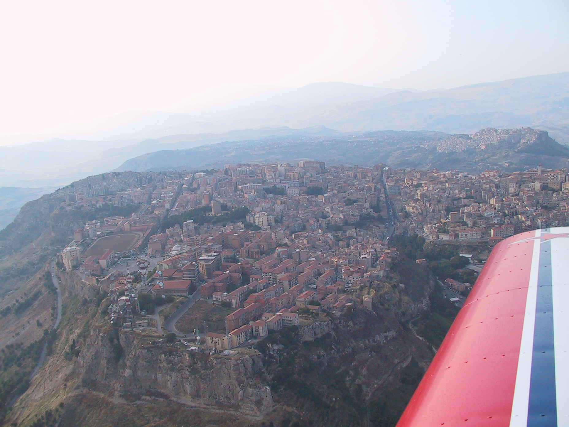 https://www.baialupo.com/gallery/2004-08-cefalu/2004_08_04_17_51_23I.jpg