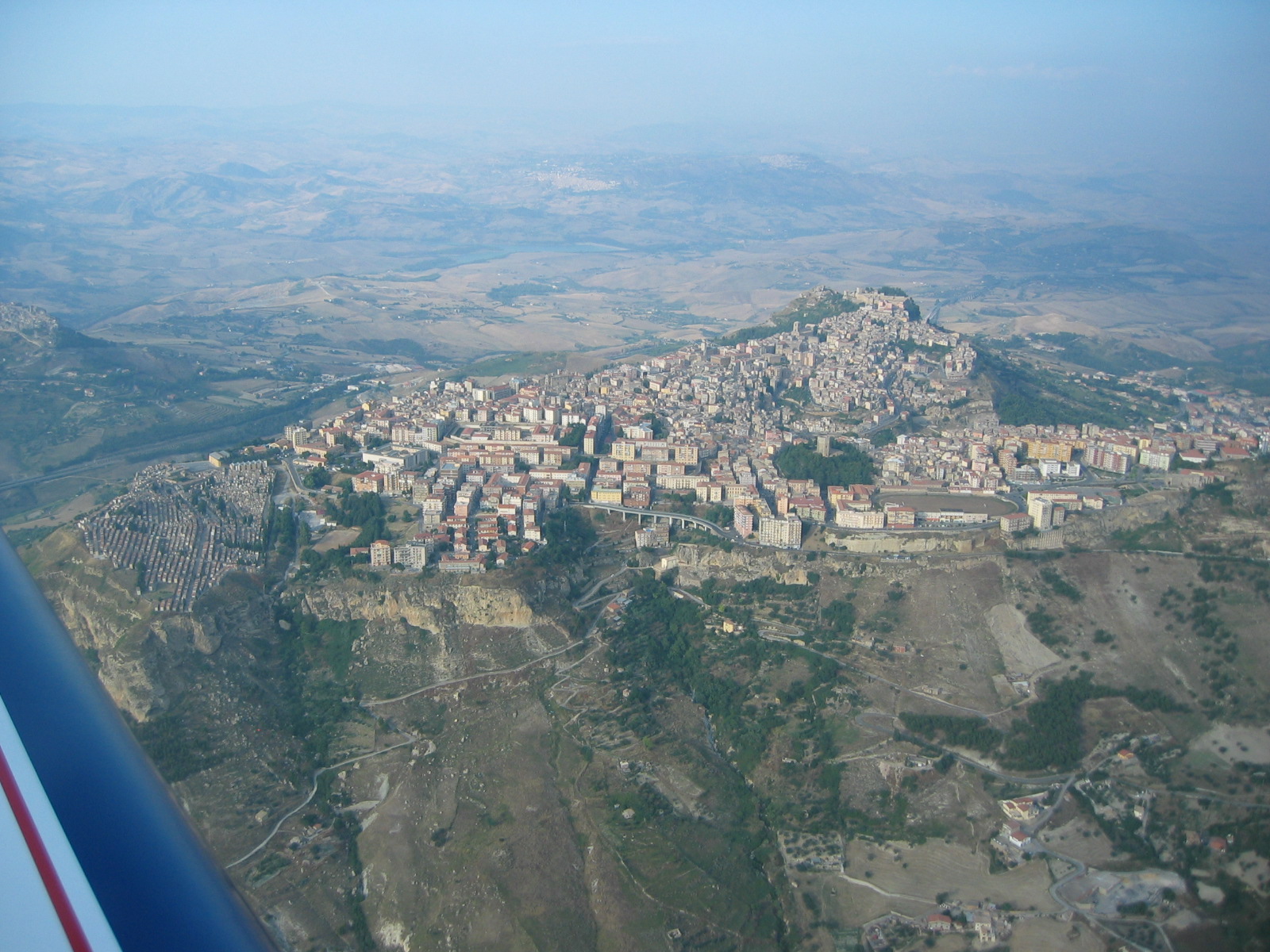 https://www.baialupo.com/gallery/2004-08-cefalu/2004_08_04_18_24_10P.jpg