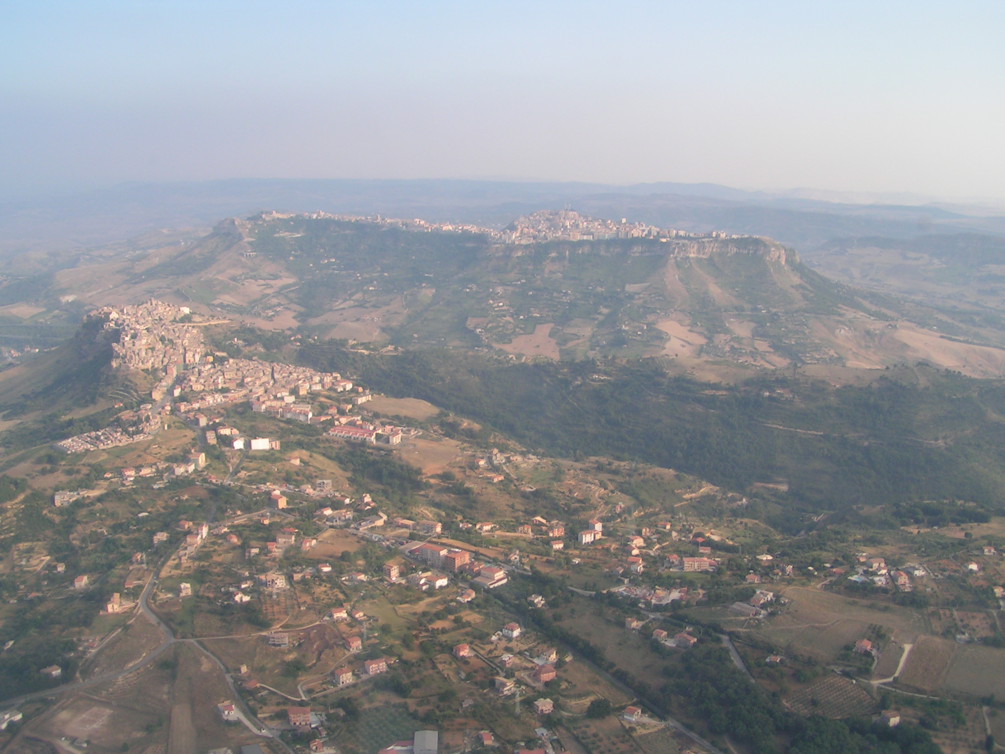 https://www.baialupo.com/gallery/2004-08-cefalu/2004_08_04_18_27_09S.jpg