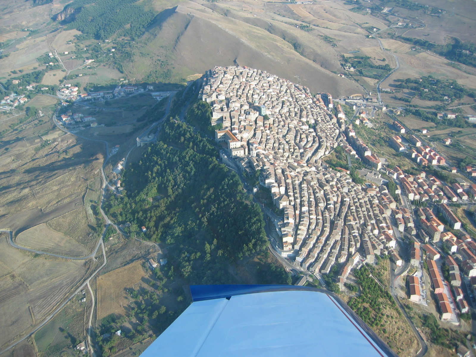 https://www.baialupo.com/gallery/2004-08-cefalu/2004_08_04_18_43_13P.jpg