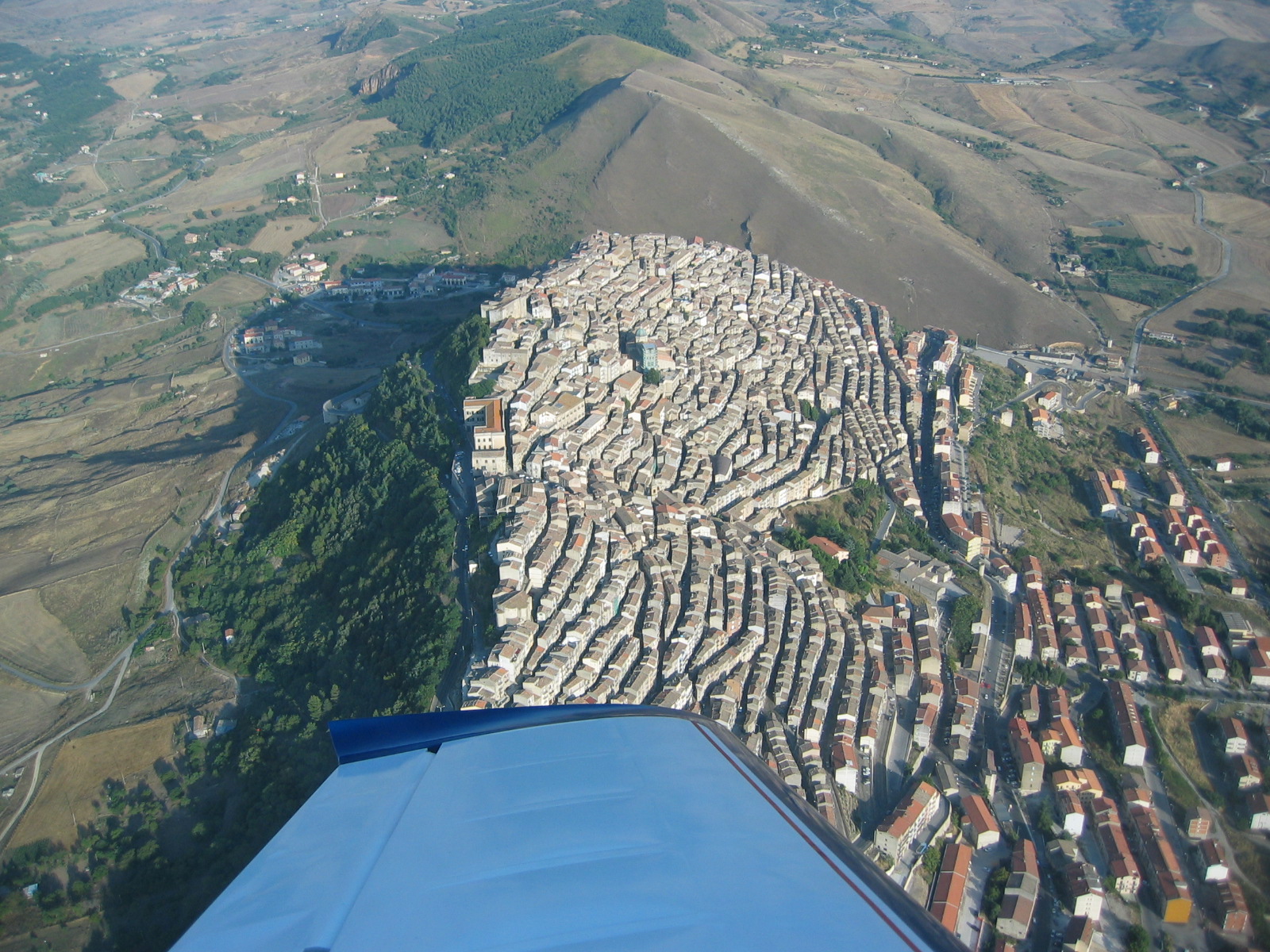 https://www.baialupo.com/gallery/2004-08-cefalu/2004_08_04_18_43_18P.jpg