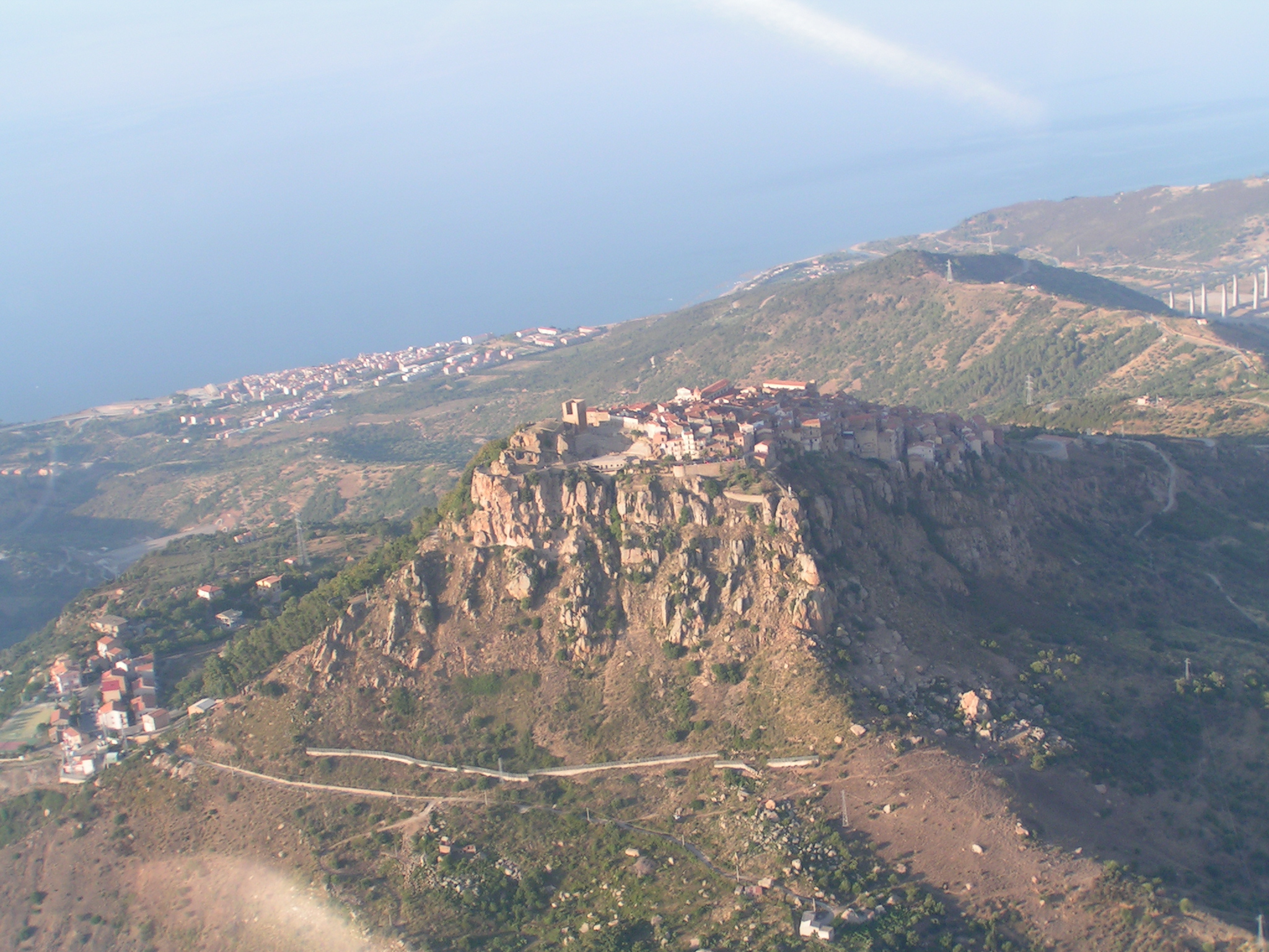 https://www.baialupo.com/gallery/2004-08-cefalu/2004_08_04_18_51_56S.jpg