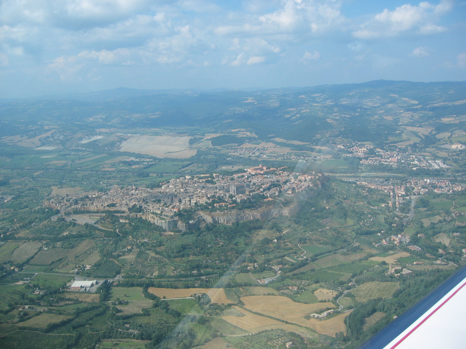 https://www.baialupo.com/gallery/2004-08-cefalu/2004_08_07_16_31_58P.jpg