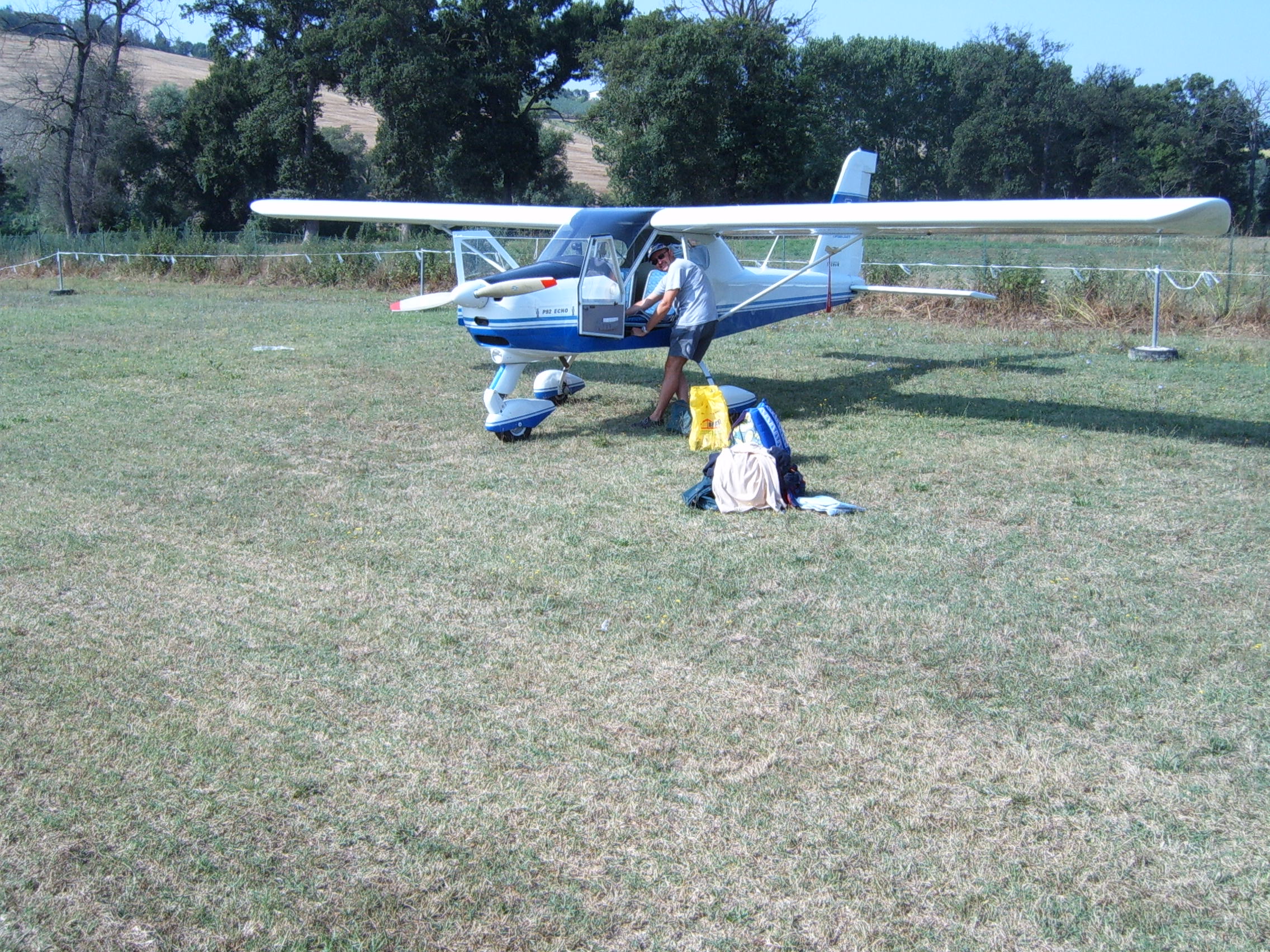 https://www.baialupo.com/gallery/2004-08-zingarata/S4300009.jpg