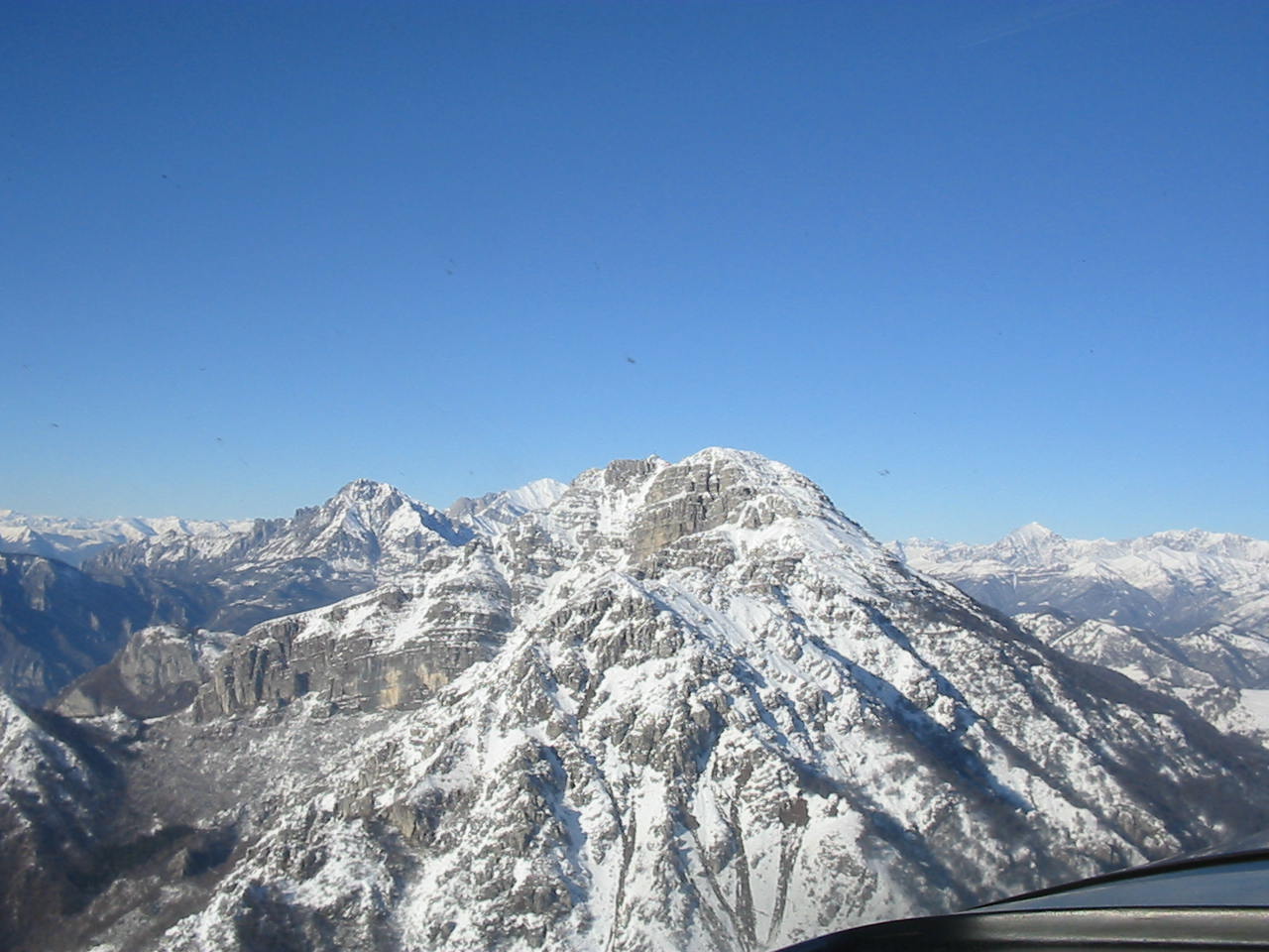 https://www.baialupo.com/gallery/2005-01-tonale/IMG_0005.jpg