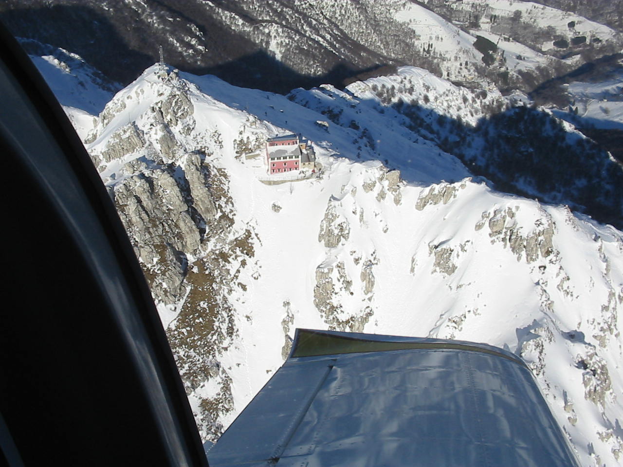 https://www.baialupo.com/gallery/2005-01-tonale/IMG_0017.jpg