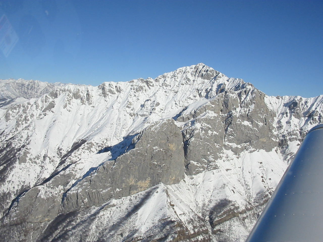 https://www.baialupo.com/gallery/2005-01-tonale/IMG_0026.jpg