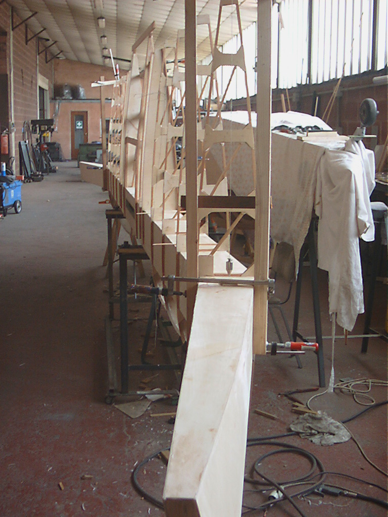 https://www.baialupo.com/gallery/2005-11-jodel-d18/ala9_prim_2003.jpg