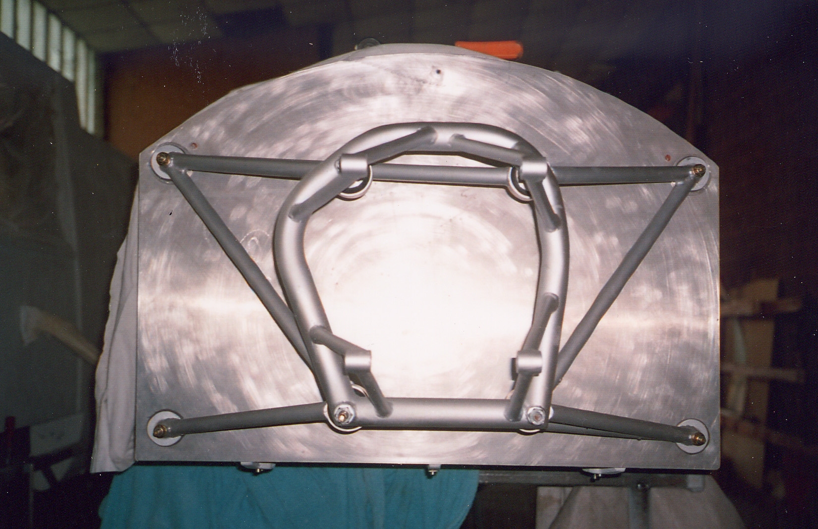 https://www.baialupo.com/gallery/2005-11-jodel-d18/castello_motore.jpg