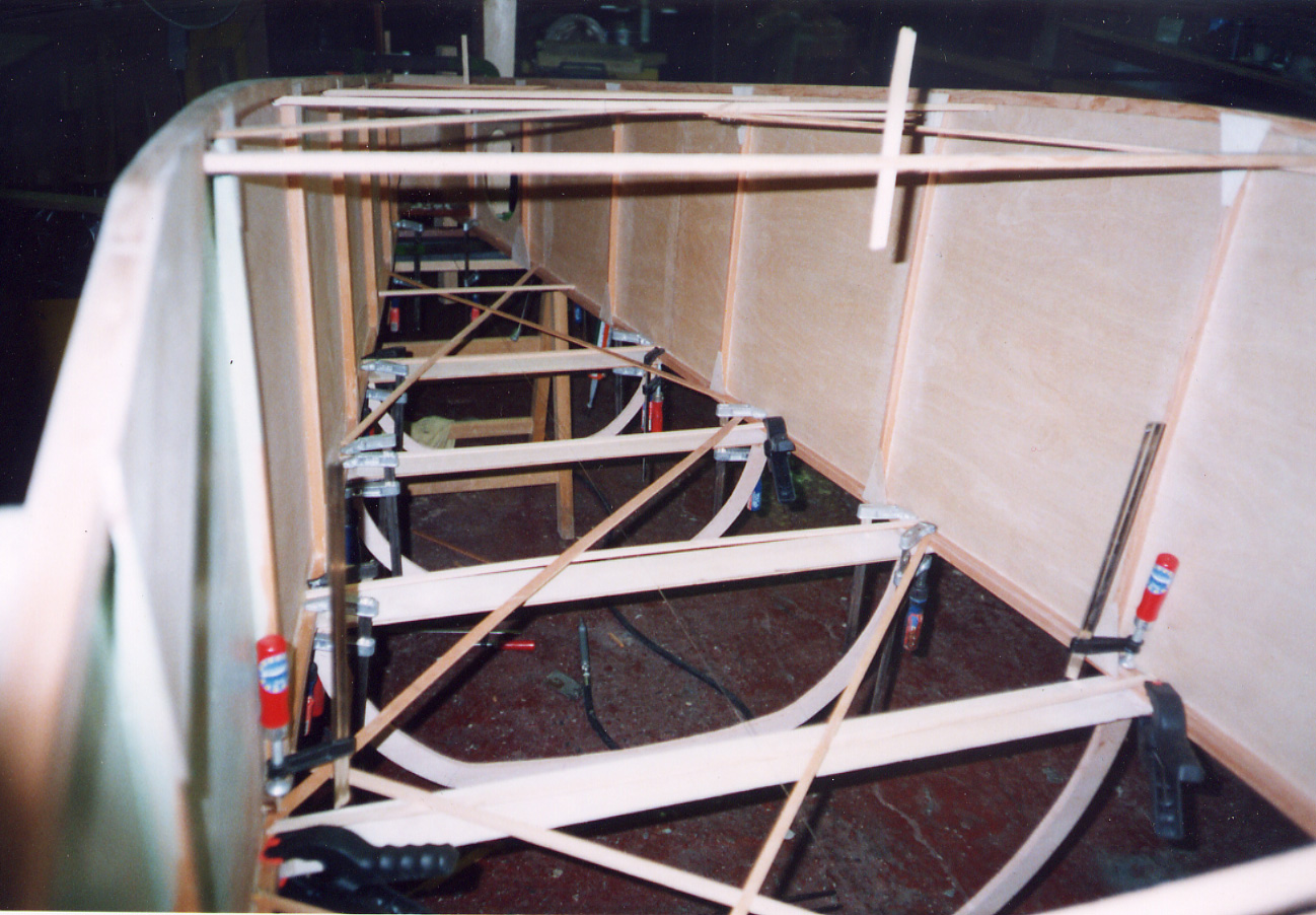 https://www.baialupo.com/gallery/2005-11-jodel-d18/fusoliera_in_chiusura6.jpg