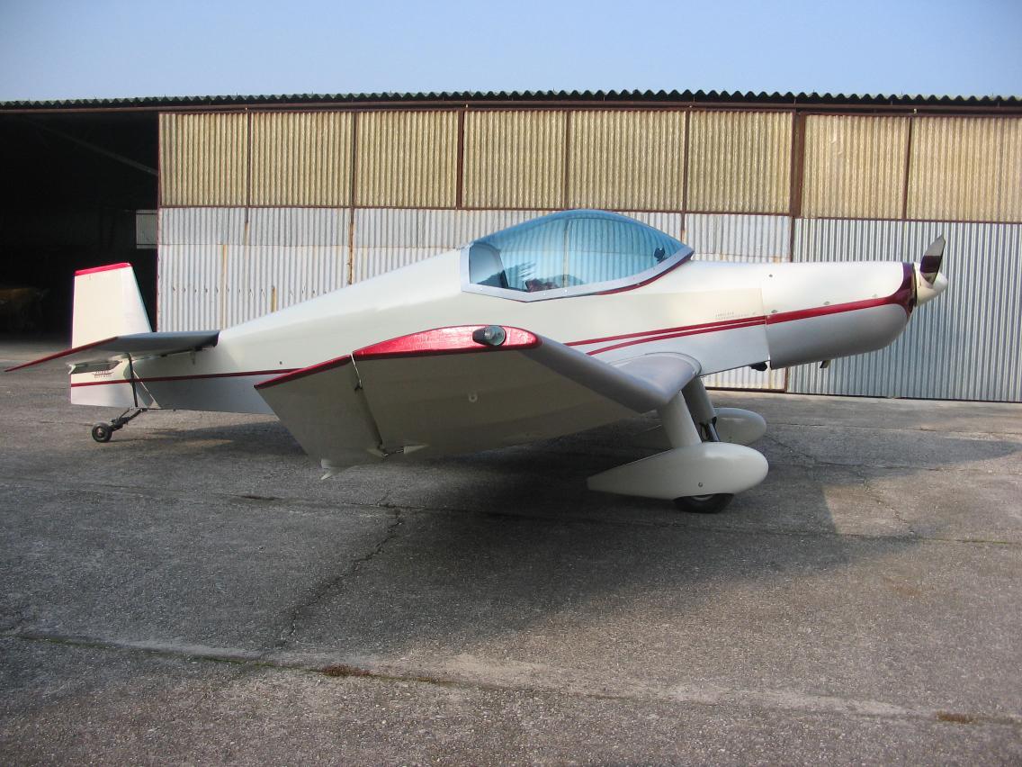 https://www.baialupo.com/gallery/2005-11-jodel-d18/jodel_finito_019.jpg