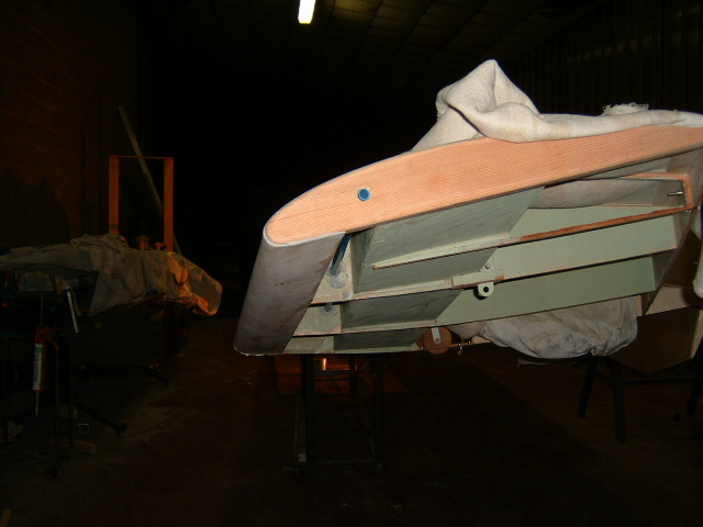 https://www.baialupo.com/gallery/2005-11-jodel-d18/wing_tip_svergolatura.jpg