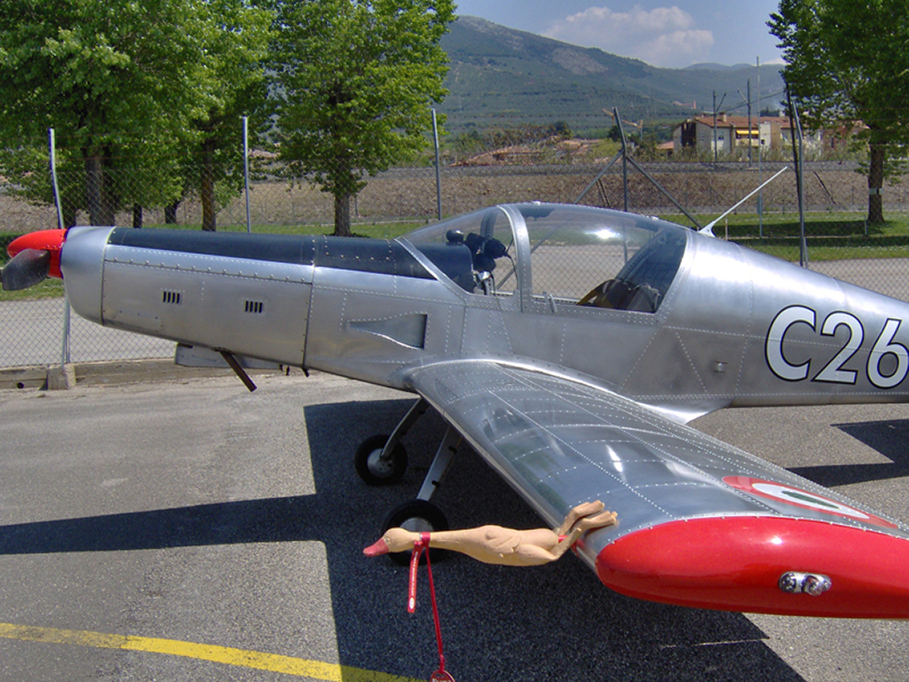 https://www.baialupo.com/gallery/2006-04-castiglione/pao00241.jpg