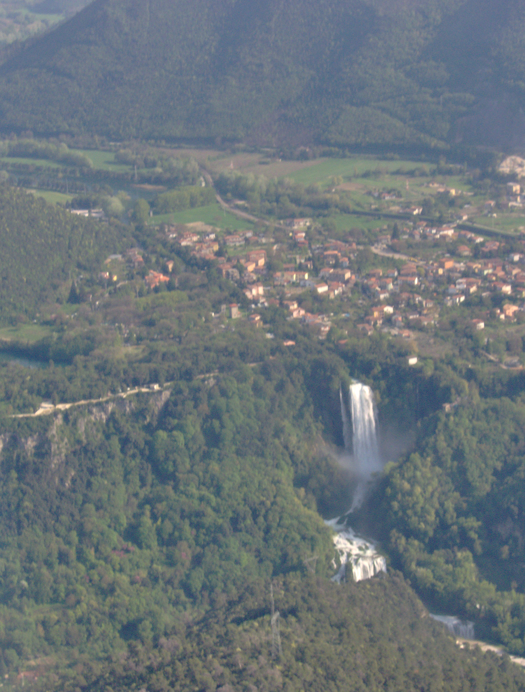 https://www.baialupo.com/gallery/2006-04-castiglione/pao00253.jpg