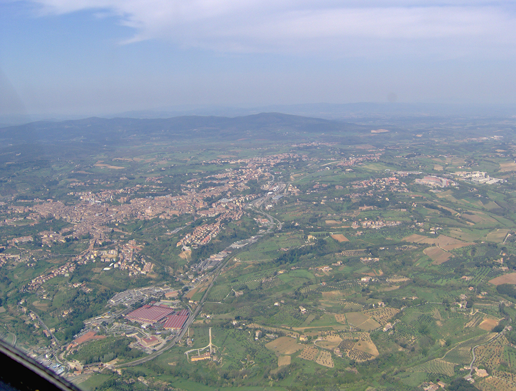 https://www.baialupo.com/gallery/2006-04-castiglione/pao00273.jpg