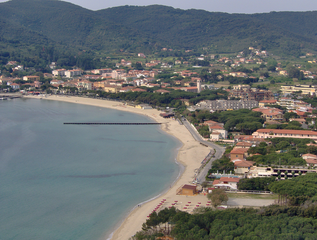 https://www.baialupo.com/gallery/2006-04-castiglione/pao00305.jpg