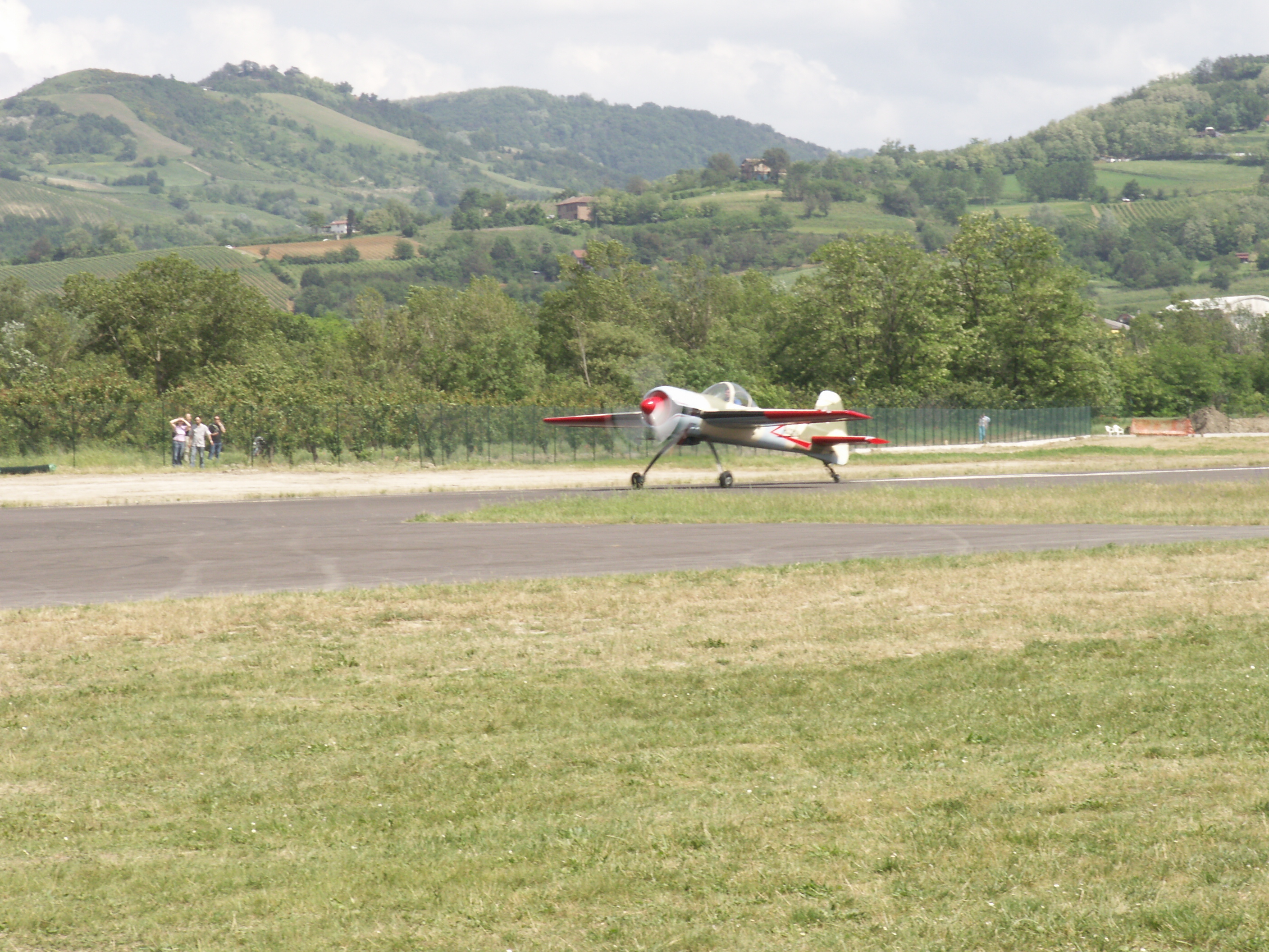 https://www.baialupo.com/gallery/2006-05-voghera/Voghera06_113.jpg