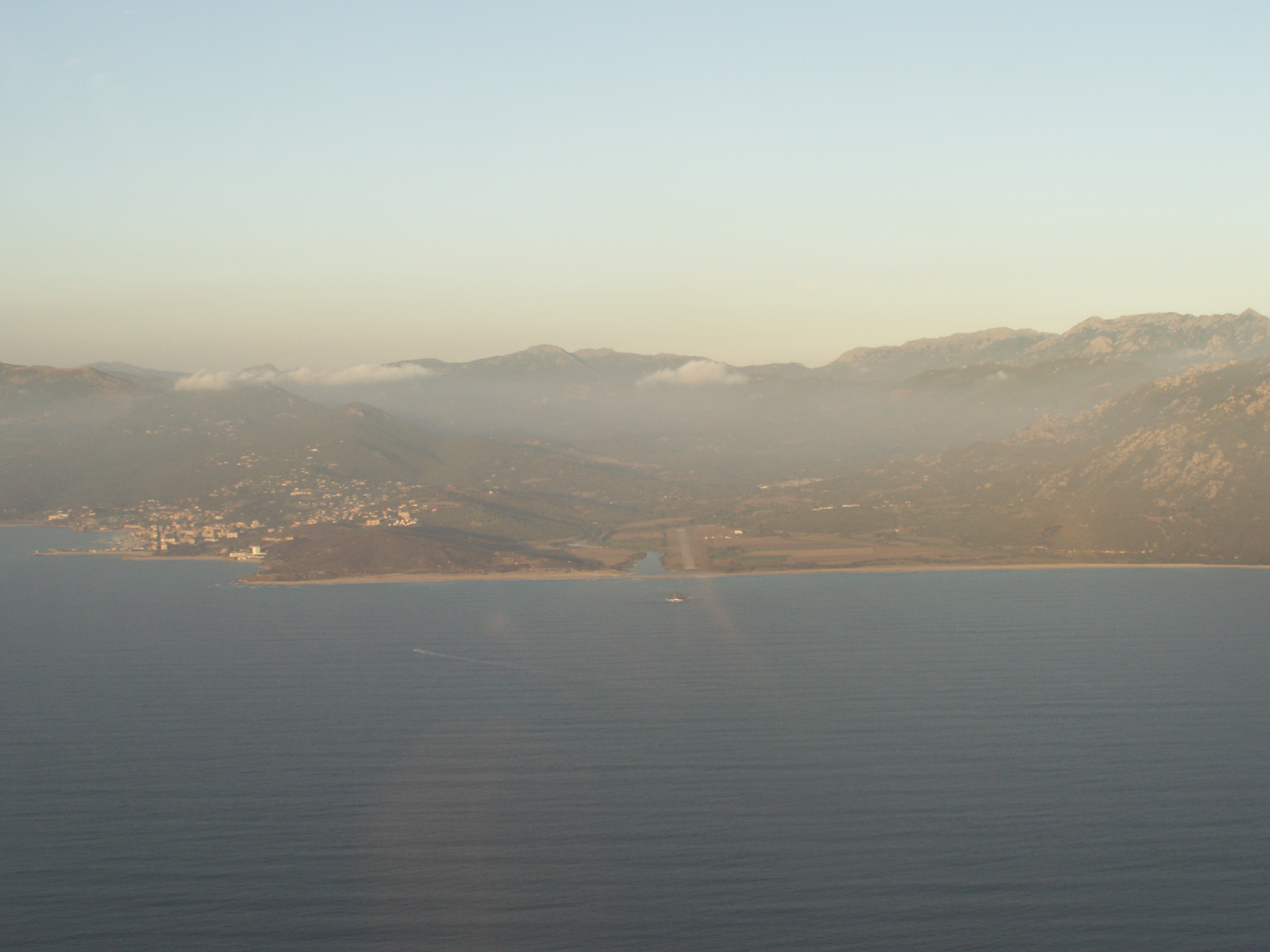 https://www.baialupo.com/gallery/2006-08-corsica/Corsica06_116.jpg