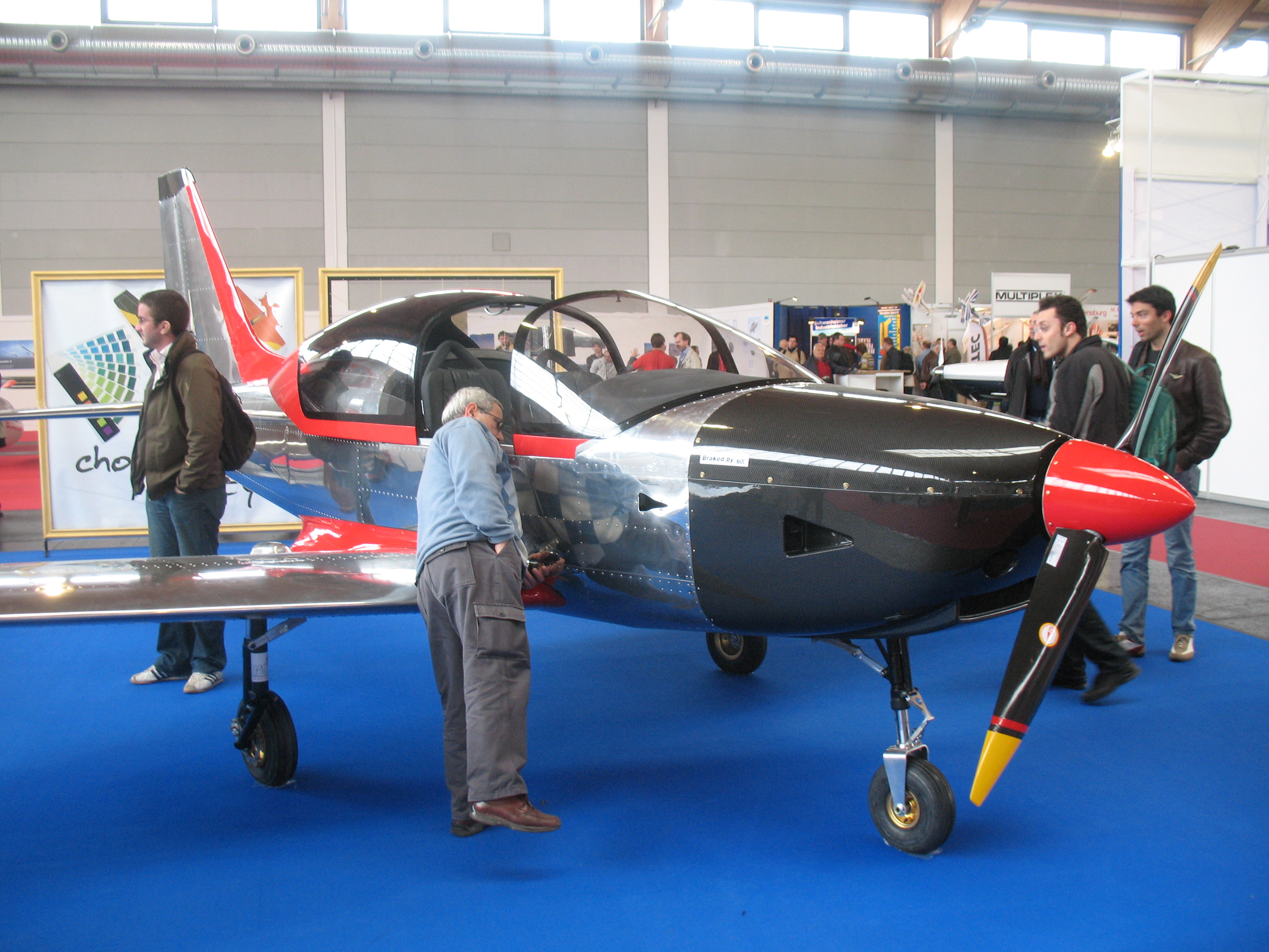 https://www.baialupo.com/gallery/2009-04-friedrichshafen/IMG_3157.jpg