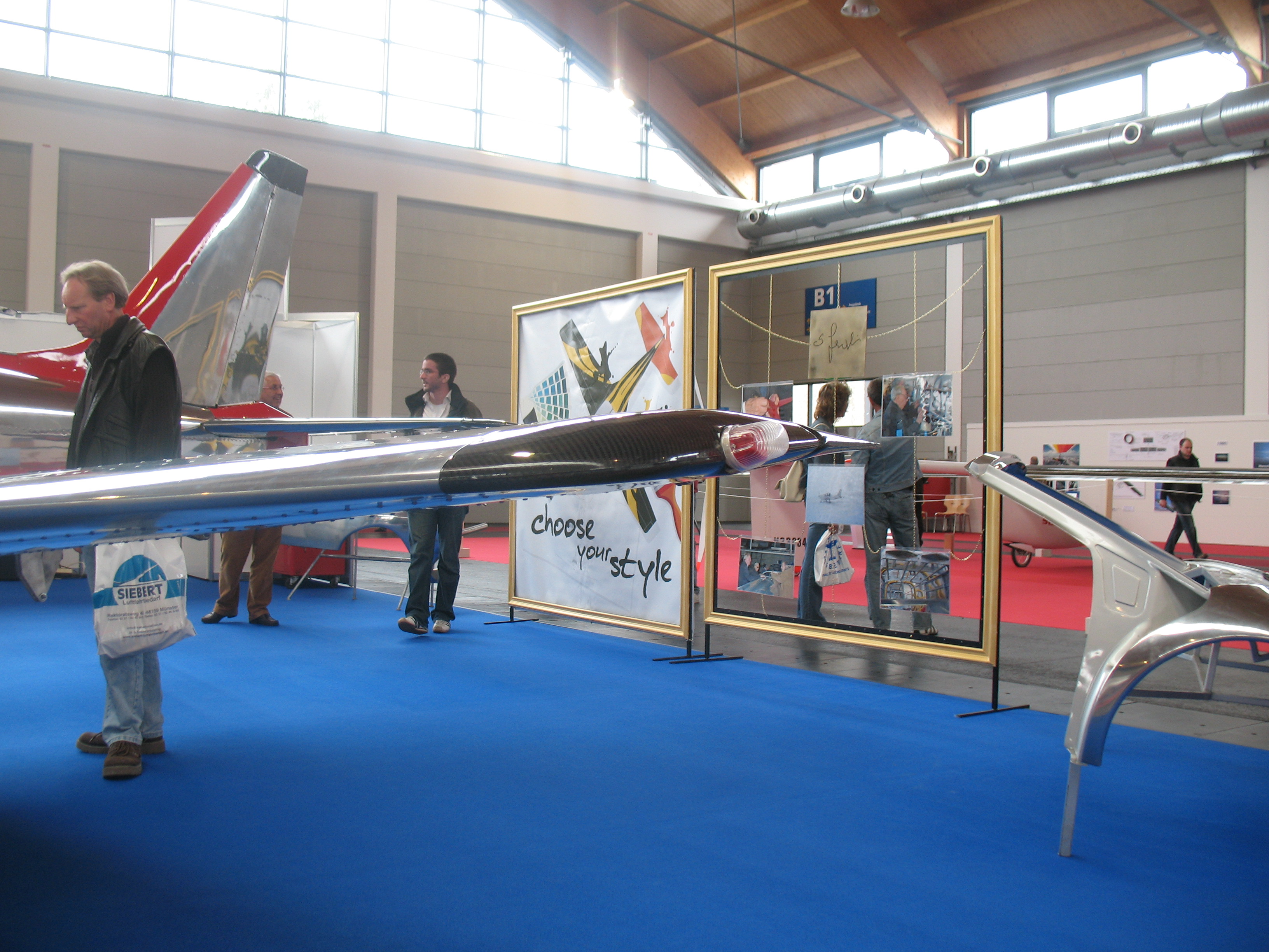 https://www.baialupo.com/gallery/2009-04-friedrichshafen/IMG_3158.jpg