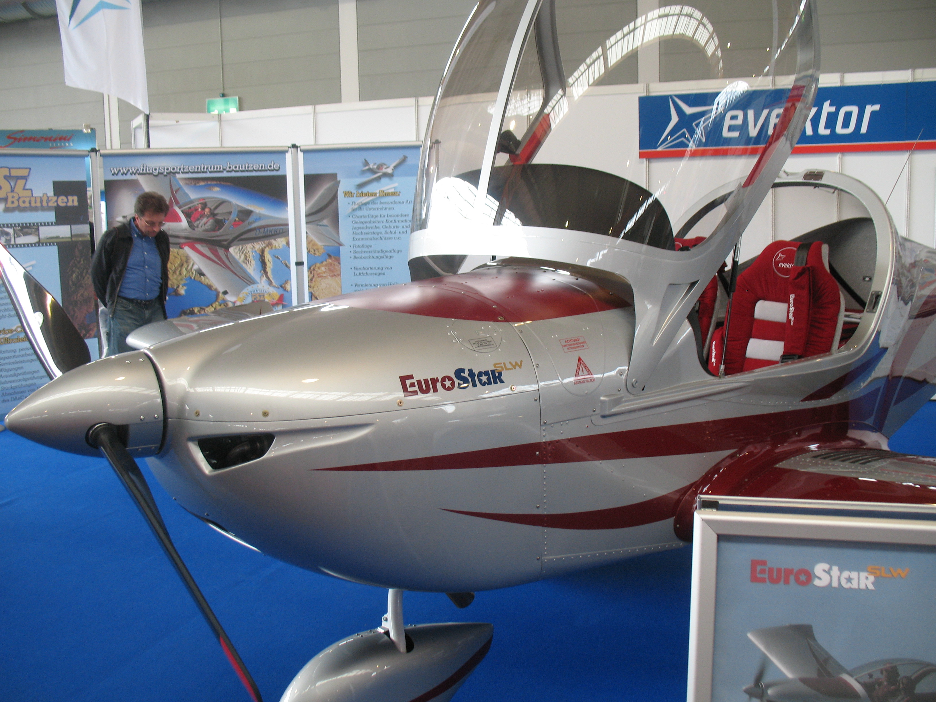 https://www.baialupo.com/gallery/2009-04-friedrichshafen/IMG_3165.jpg