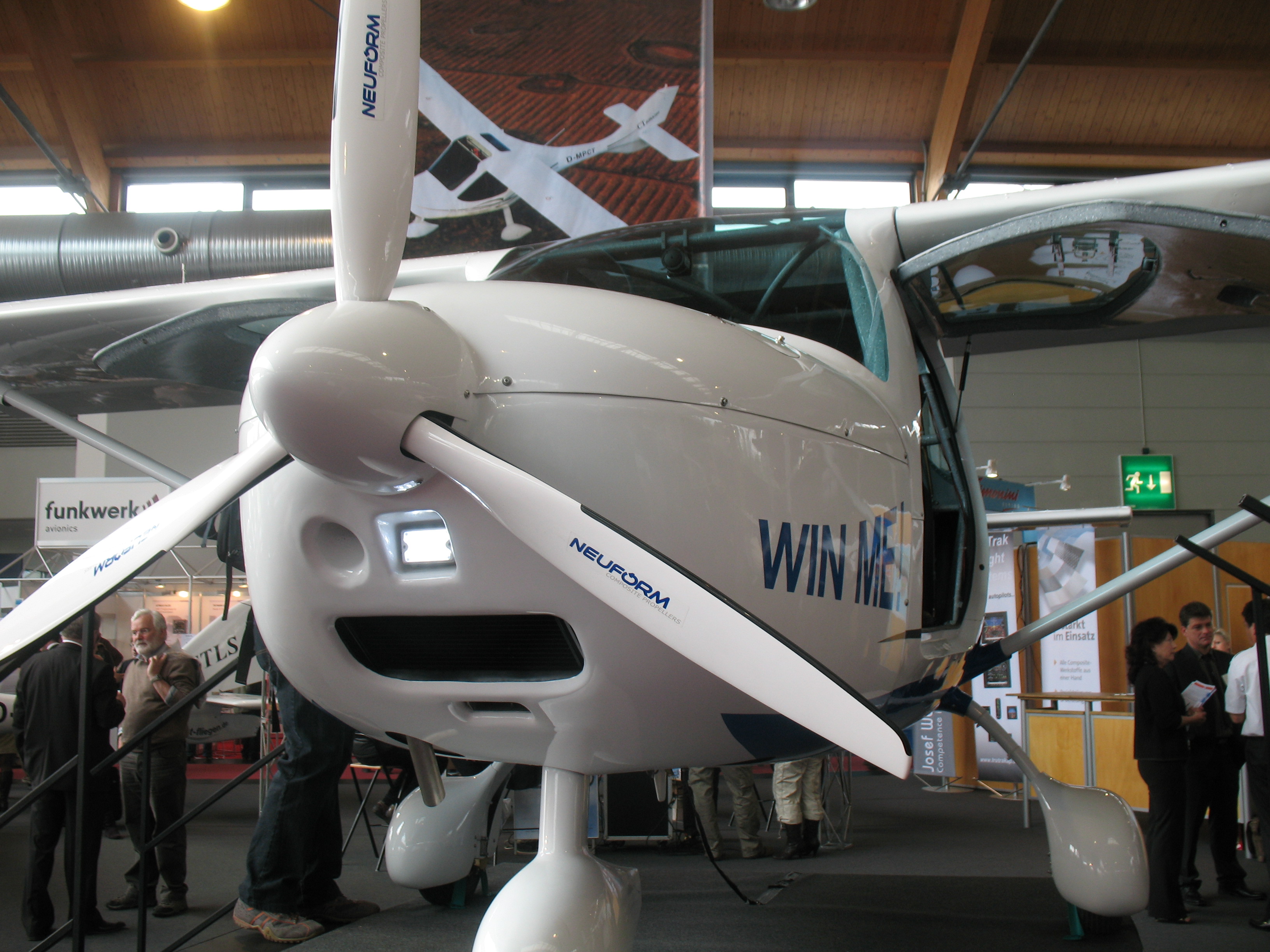 https://www.baialupo.com/gallery/2009-04-friedrichshafen/IMG_3168.jpg