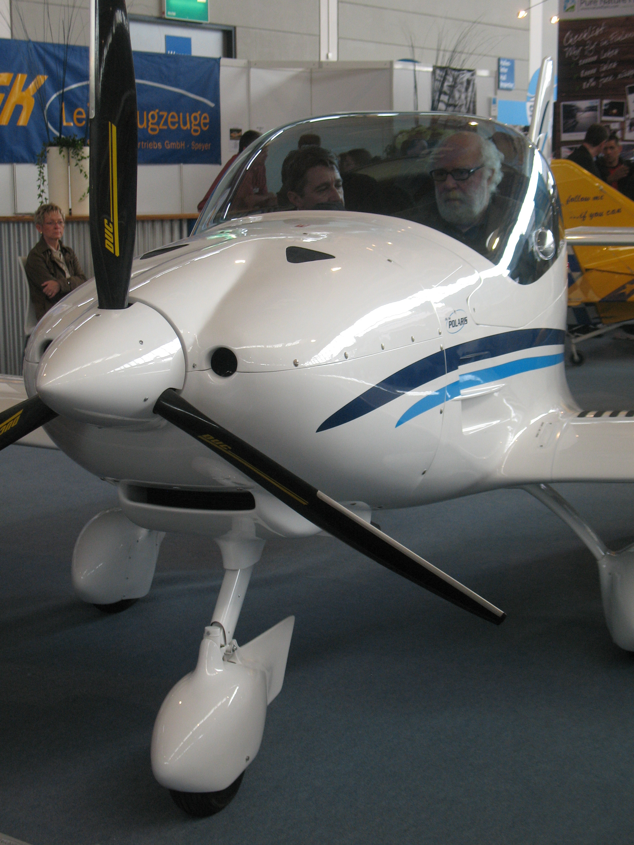 https://www.baialupo.com/gallery/2009-04-friedrichshafen/IMG_3175.jpg