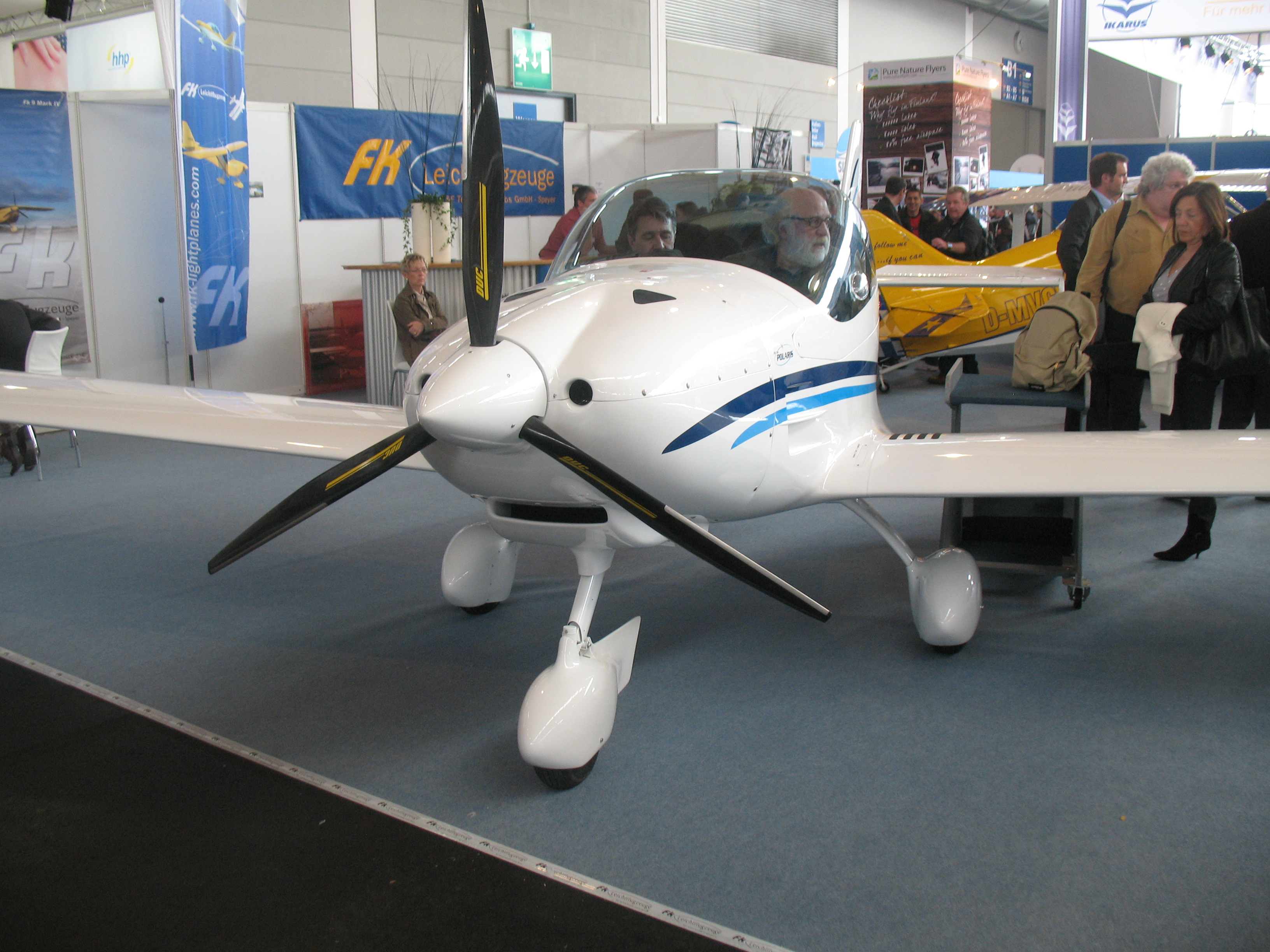 https://www.baialupo.com/gallery/2009-04-friedrichshafen/IMG_3176.jpg