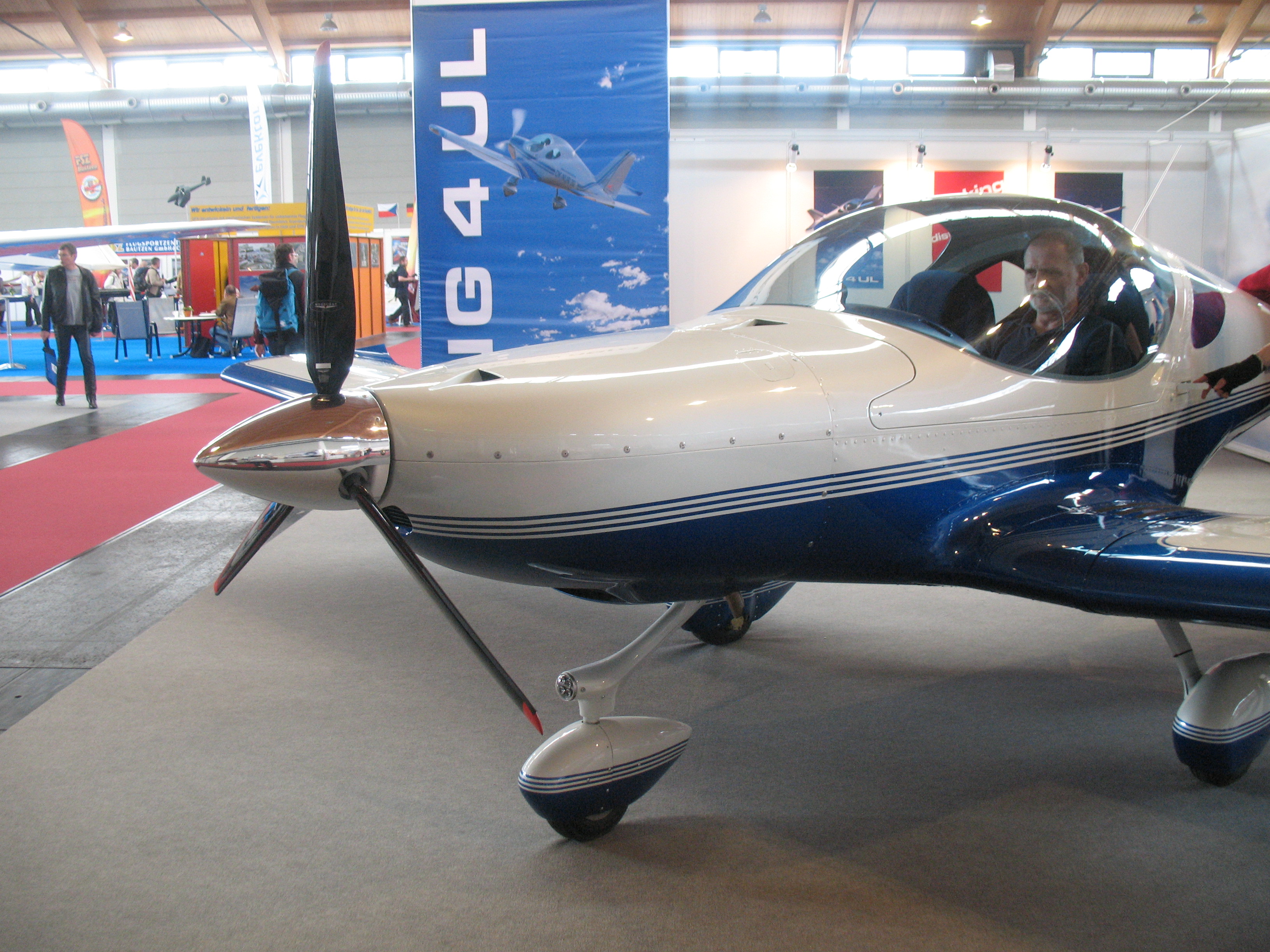 https://www.baialupo.com/gallery/2009-04-friedrichshafen/IMG_3179.jpg