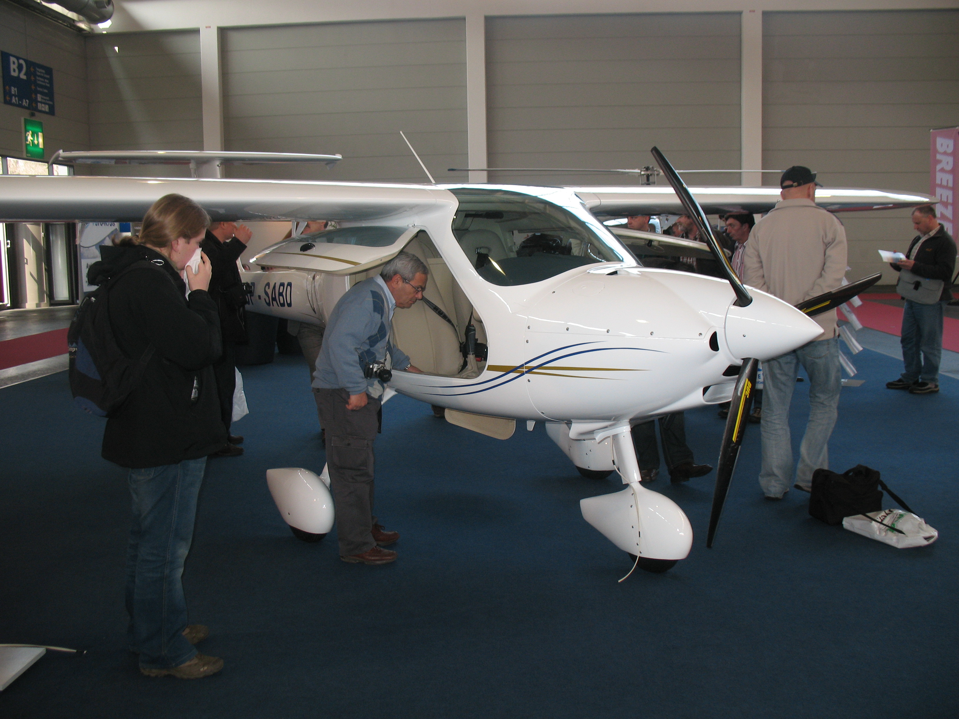 https://www.baialupo.com/gallery/2009-04-friedrichshafen/IMG_3189.jpg