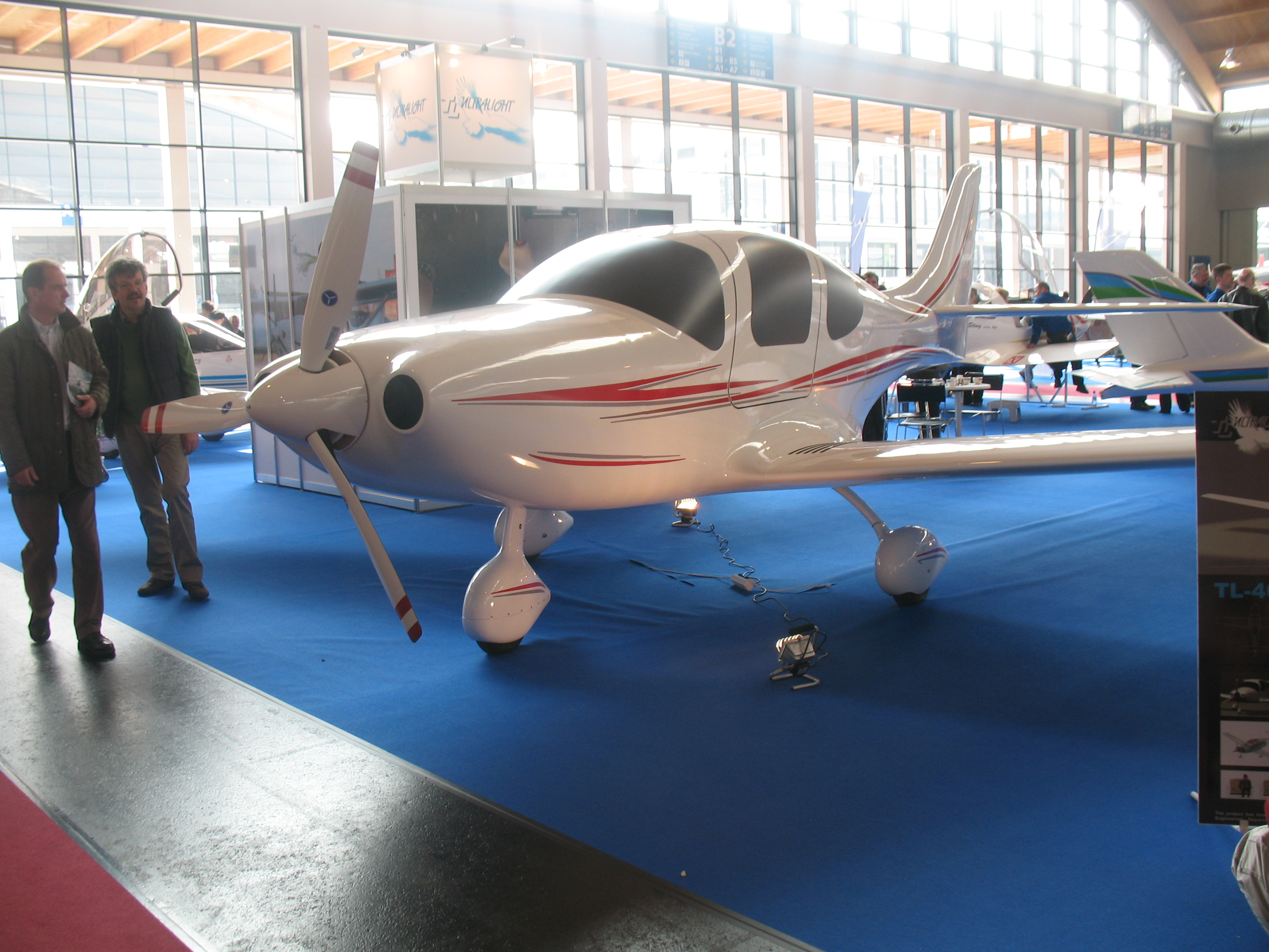https://www.baialupo.com/gallery/2009-04-friedrichshafen/IMG_3201.jpg