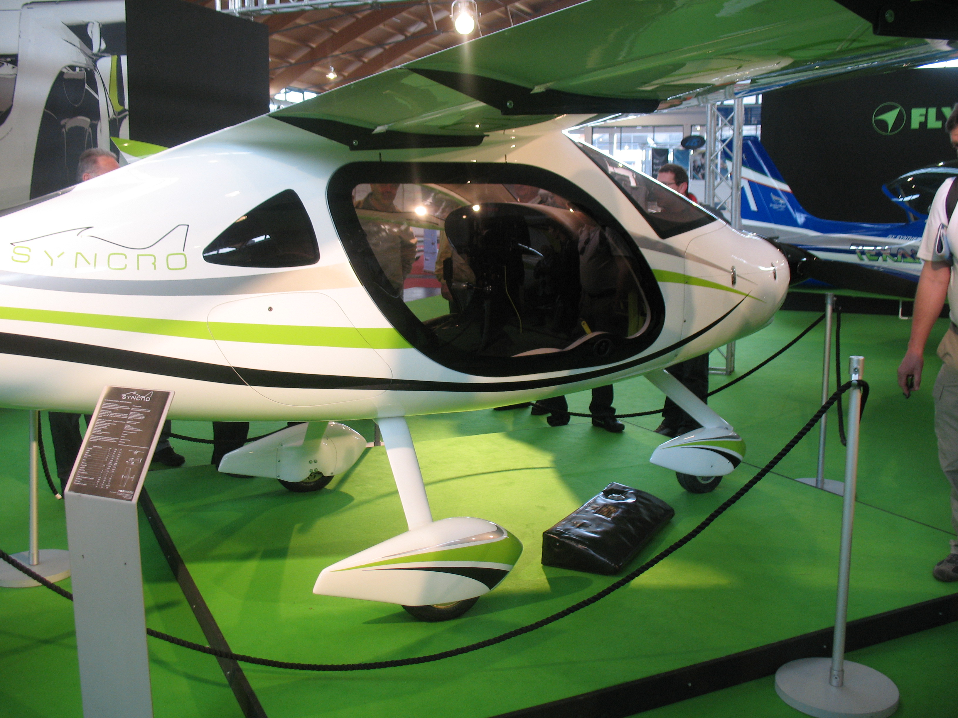 https://www.baialupo.com/gallery/2009-04-friedrichshafen/IMG_3205.jpg