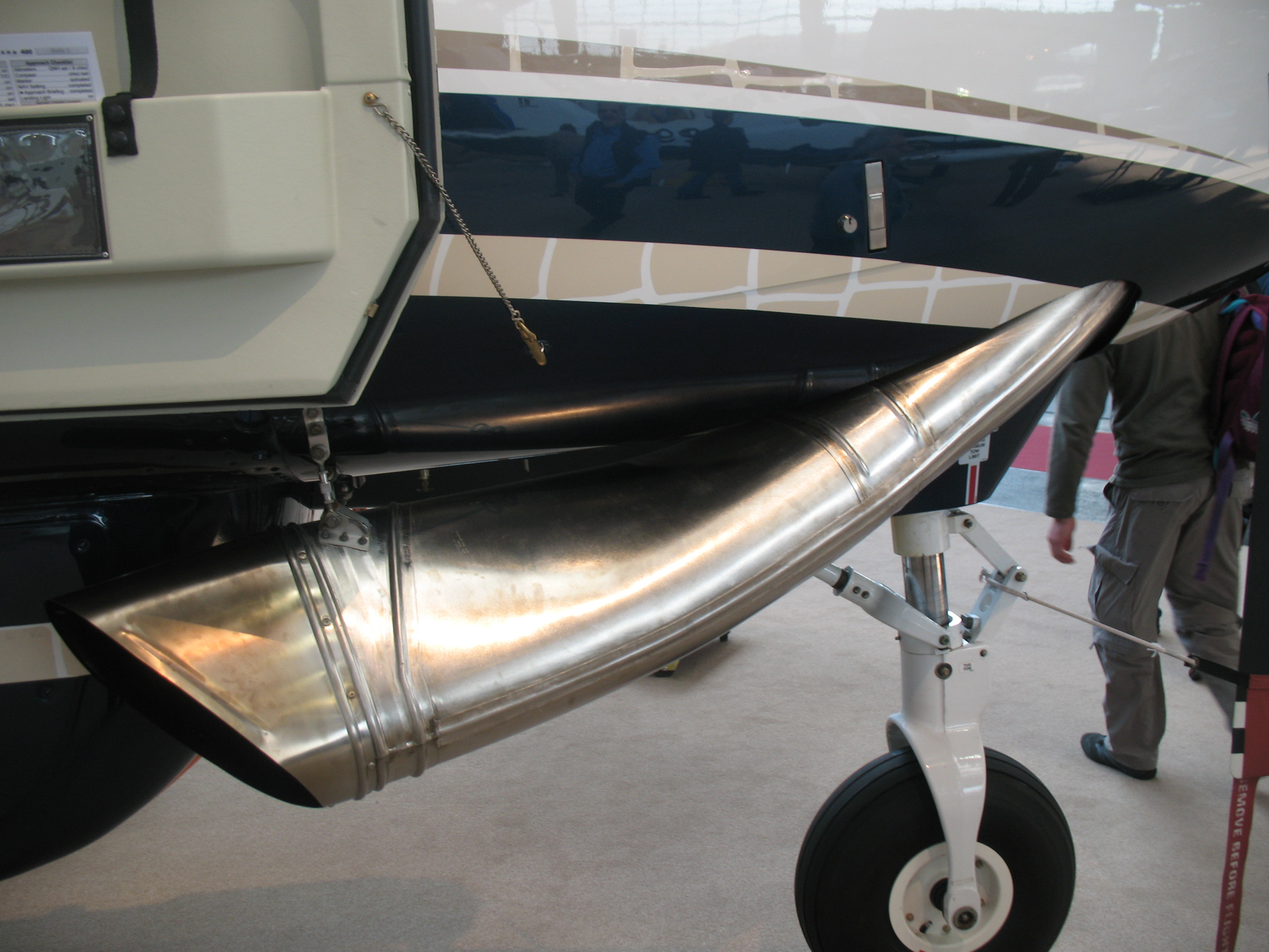 https://www.baialupo.com/gallery/2009-04-friedrichshafen/IMG_3239.jpg