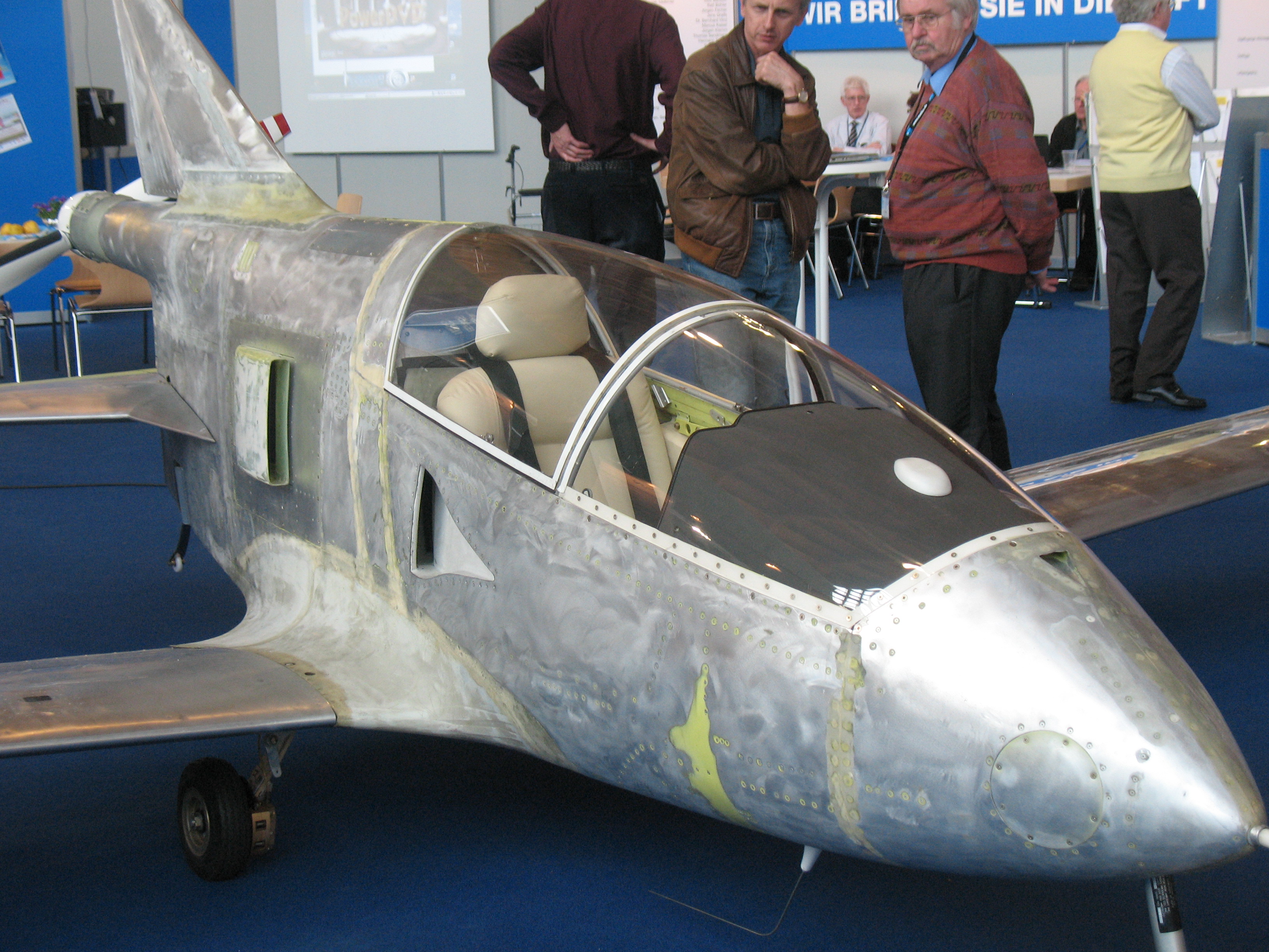 https://www.baialupo.com/gallery/2009-04-friedrichshafen/IMG_3242.jpg