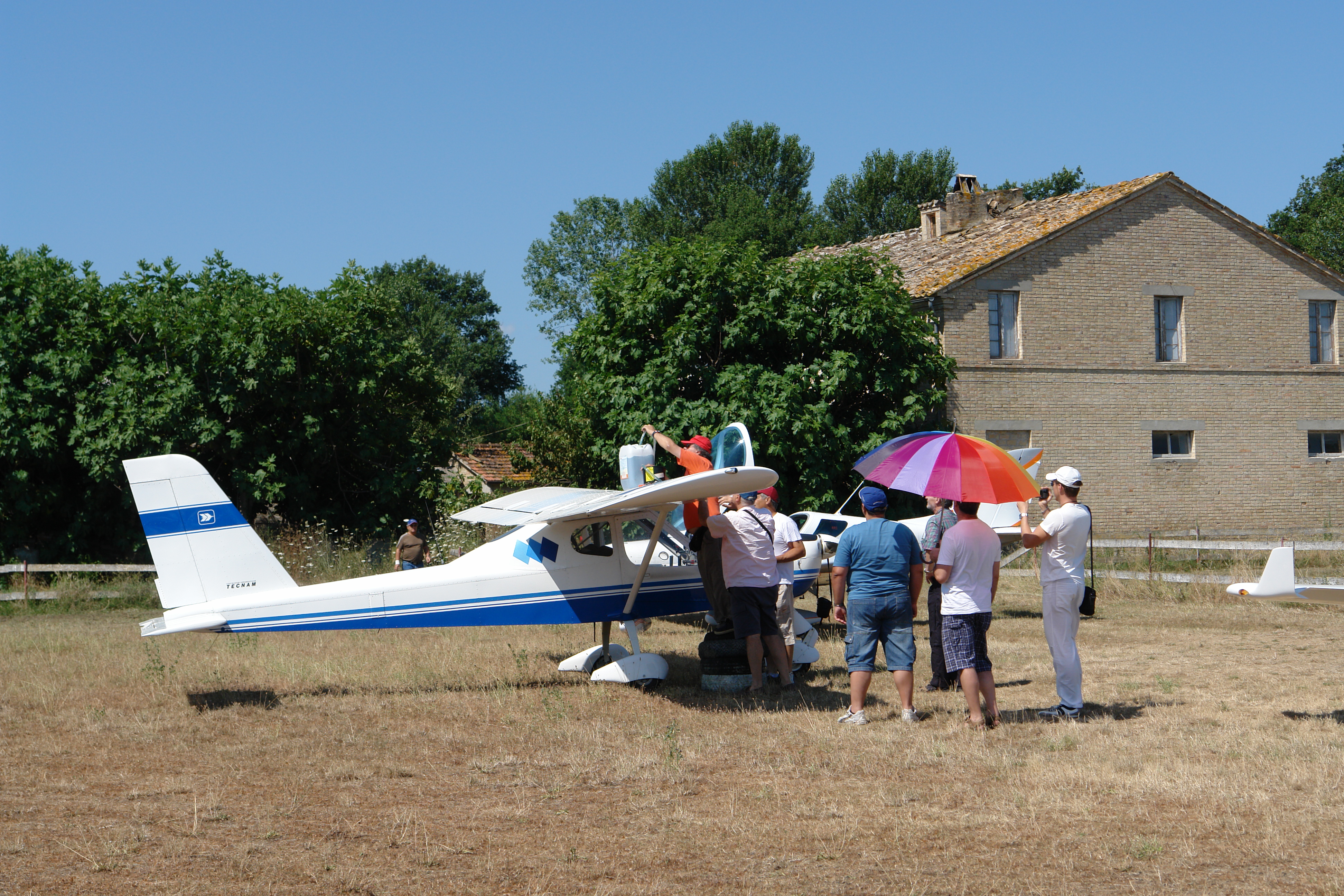 https://www.baialupo.com/gallery/2010-07-puglia/2010-07-27-104942.SONY-DSC-R1.jpg