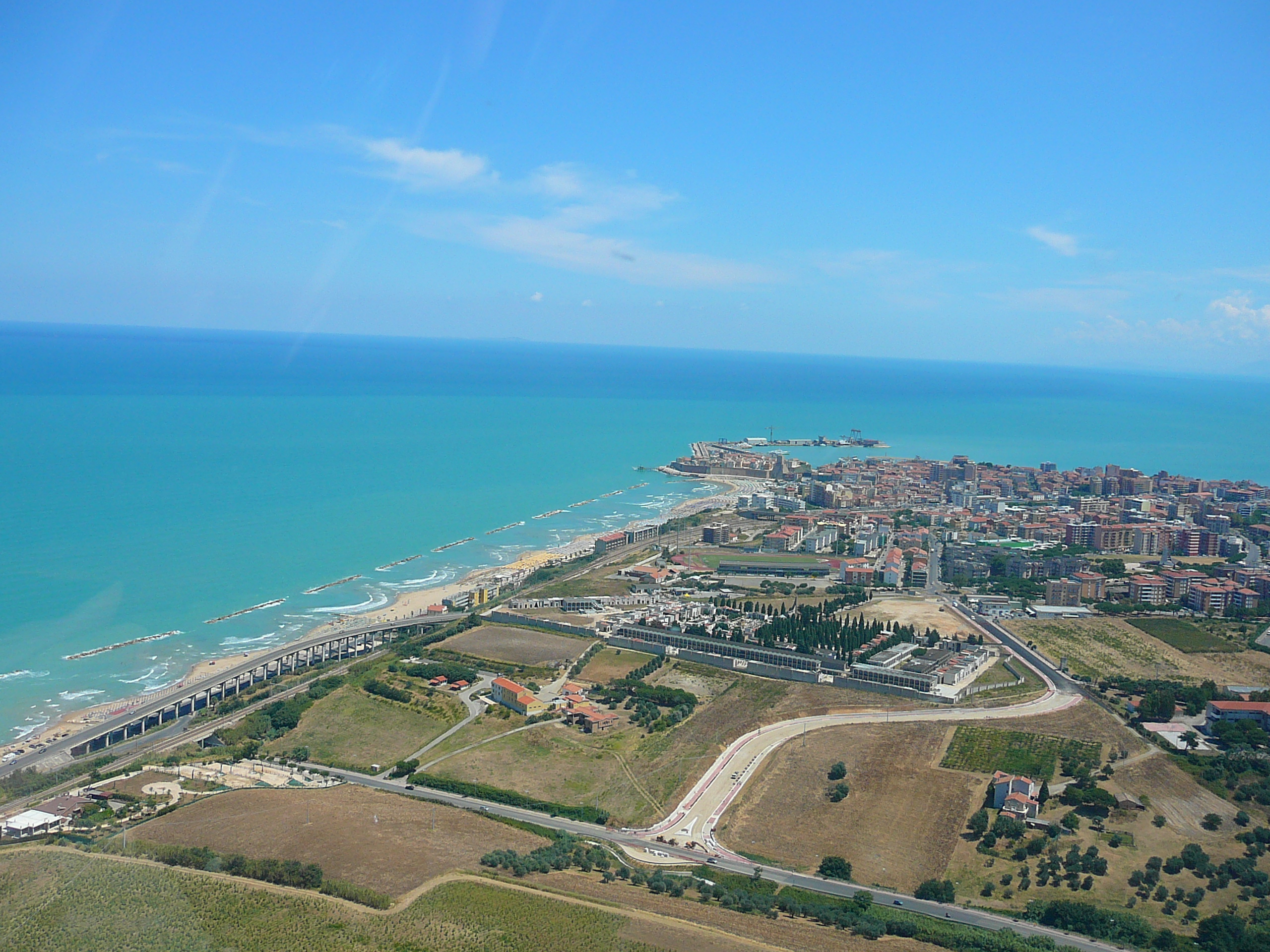 https://www.baialupo.com/gallery/2010-07-puglia/2010-07-27-130833.Panasonic-DMC-TZ1.jpg