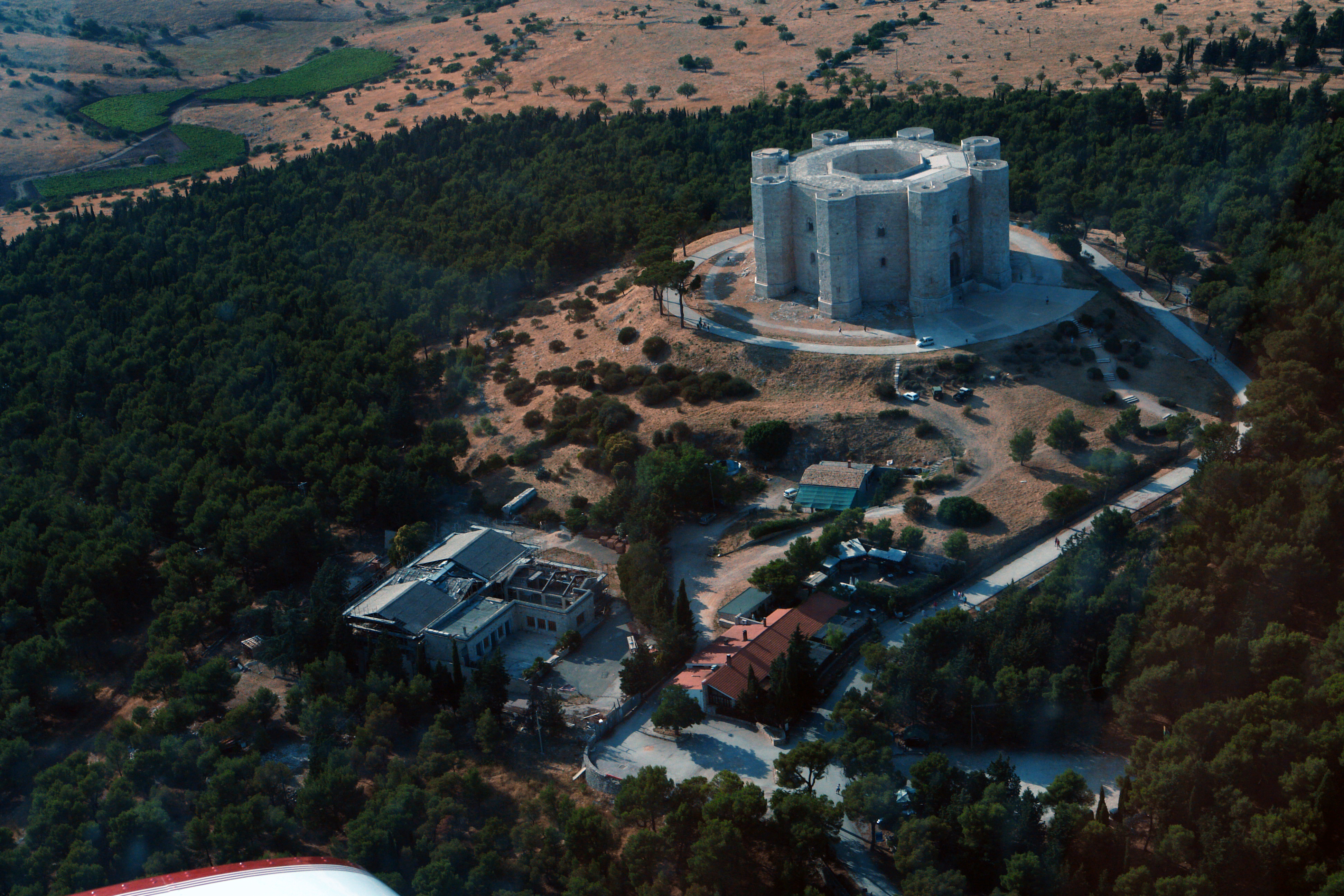 https://www.baialupo.com/gallery/2010-07-puglia/2010-07-27-174801.SONY-DSC-R1.jpg
