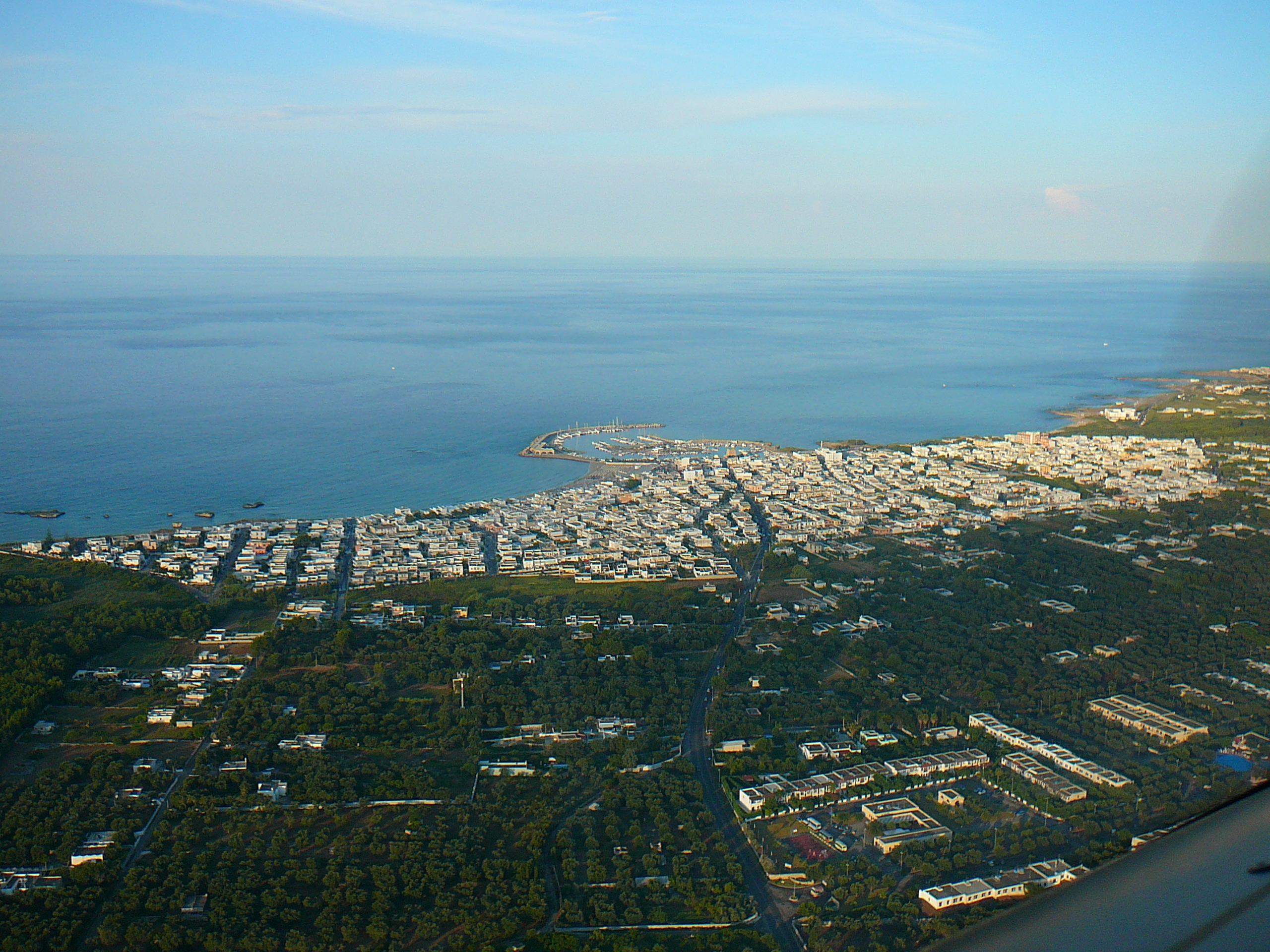 https://www.baialupo.com/gallery/2010-07-puglia/2010-07-27-190430.Panasonic-DMC-TZ1.jpg