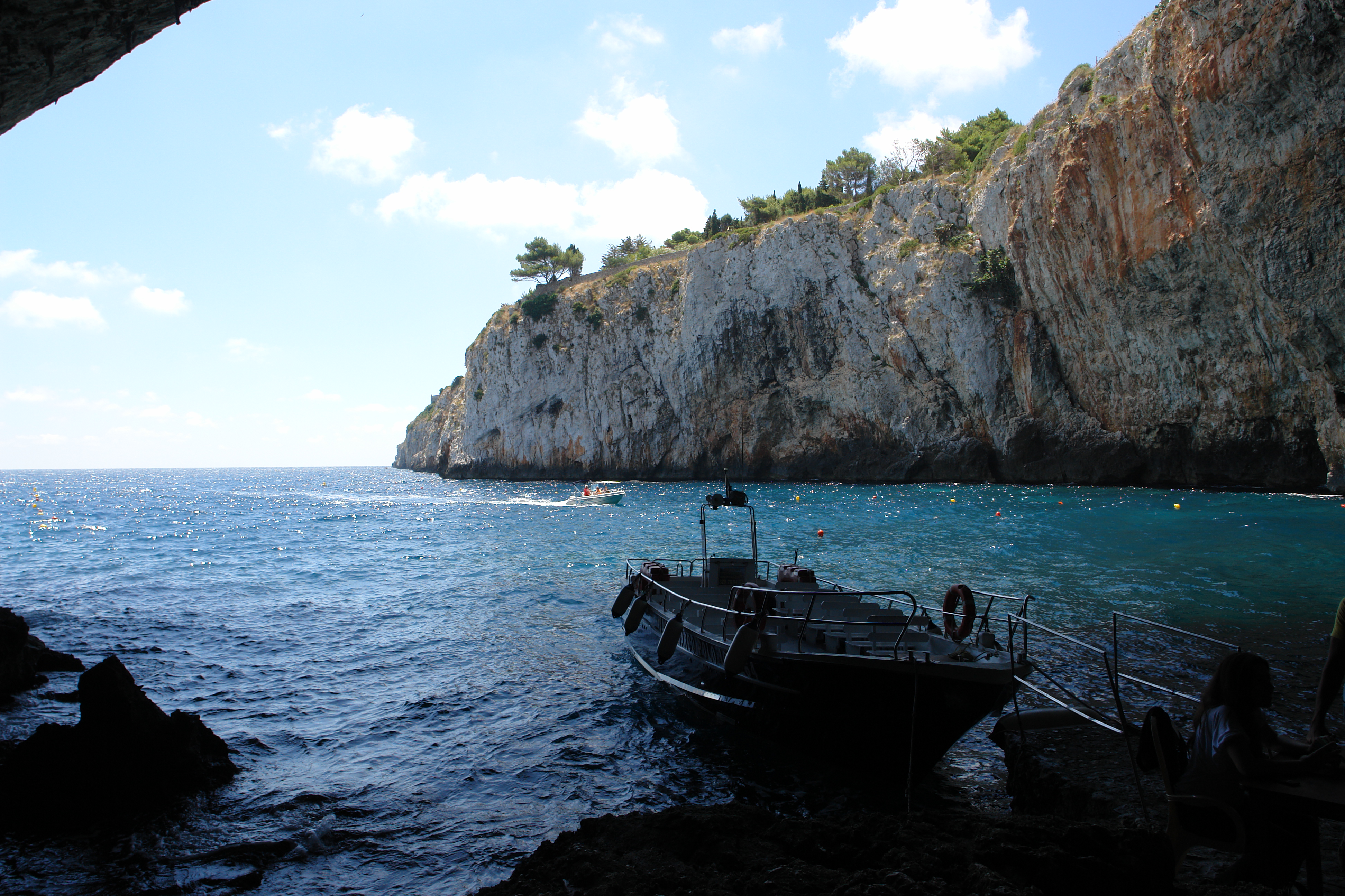 https://www.baialupo.com/gallery/2010-07-puglia/2010-07-30-122653.SONY-DSC-R1.jpg