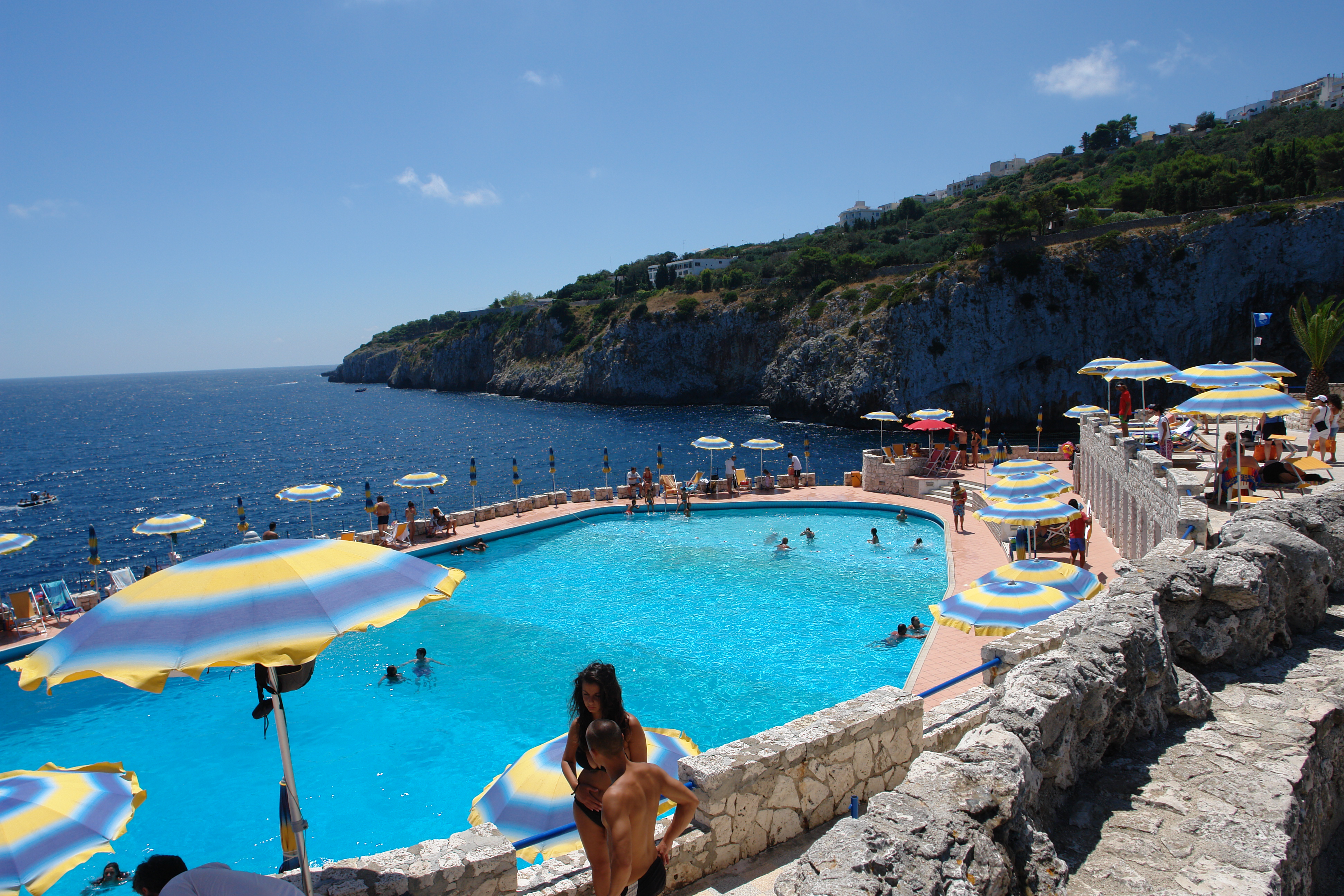 https://www.baialupo.com/gallery/2010-07-puglia/2010-07-30-130428.SONY-DSC-R1.jpg