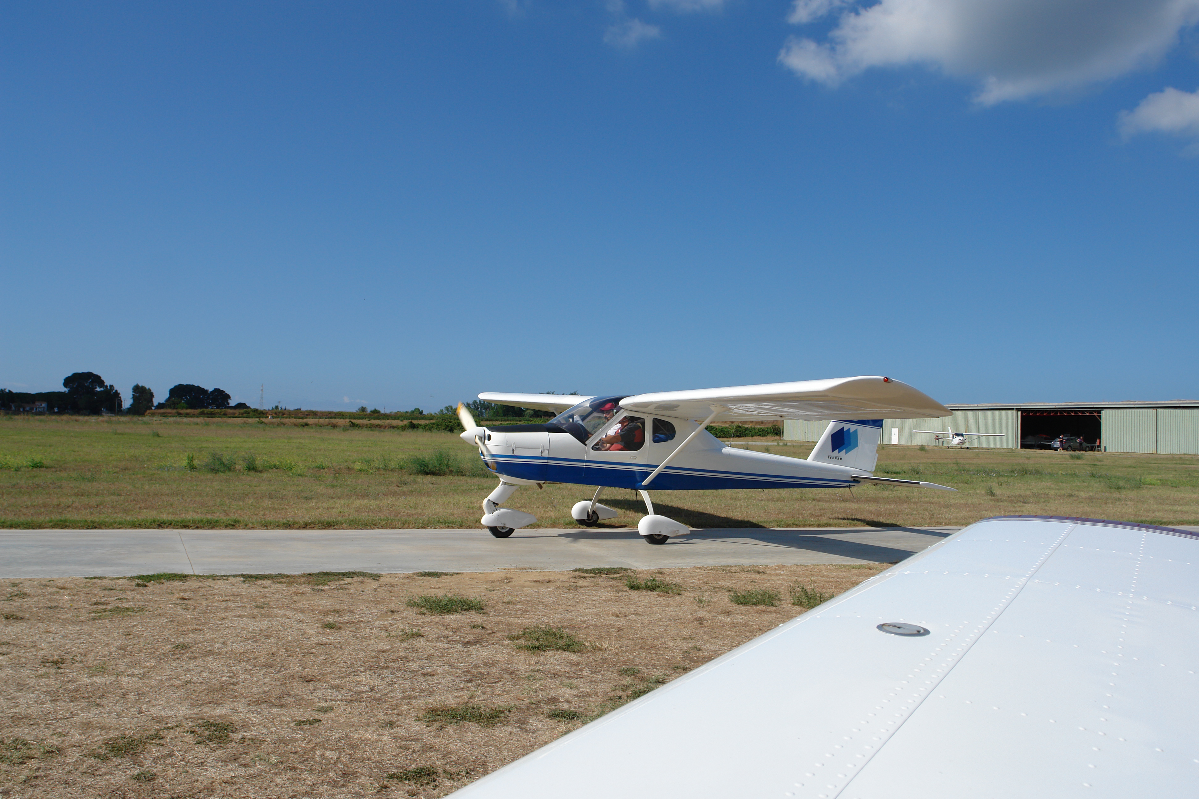 https://www.baialupo.com/gallery/2010-07-puglia/2010-08-01-095055.SONY-DSC-R1.jpg