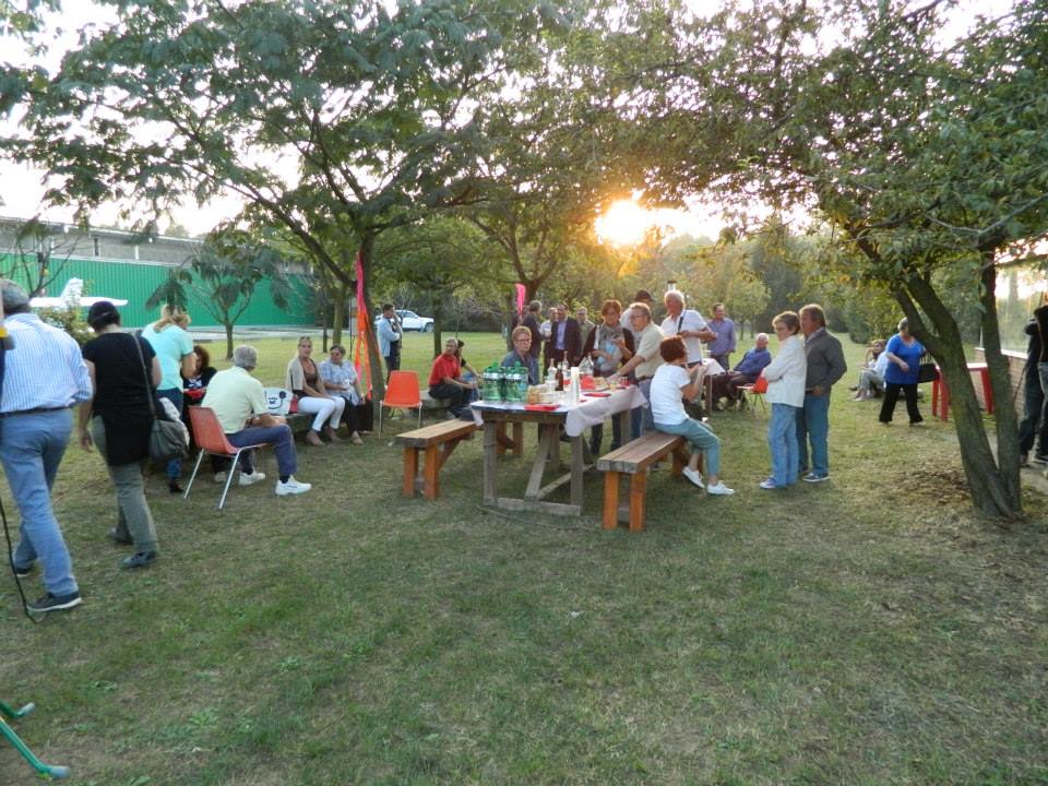 https://www.baialupo.com/gallery/2014-09-baia-aperitivo/10407469_10203965502051552_7409627421948102957_n.jpg